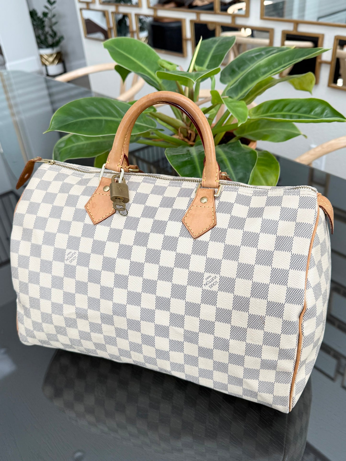 Speedy 35 Azur with π Lock & Key and Dustbag π·
ποΈ Year: 2013