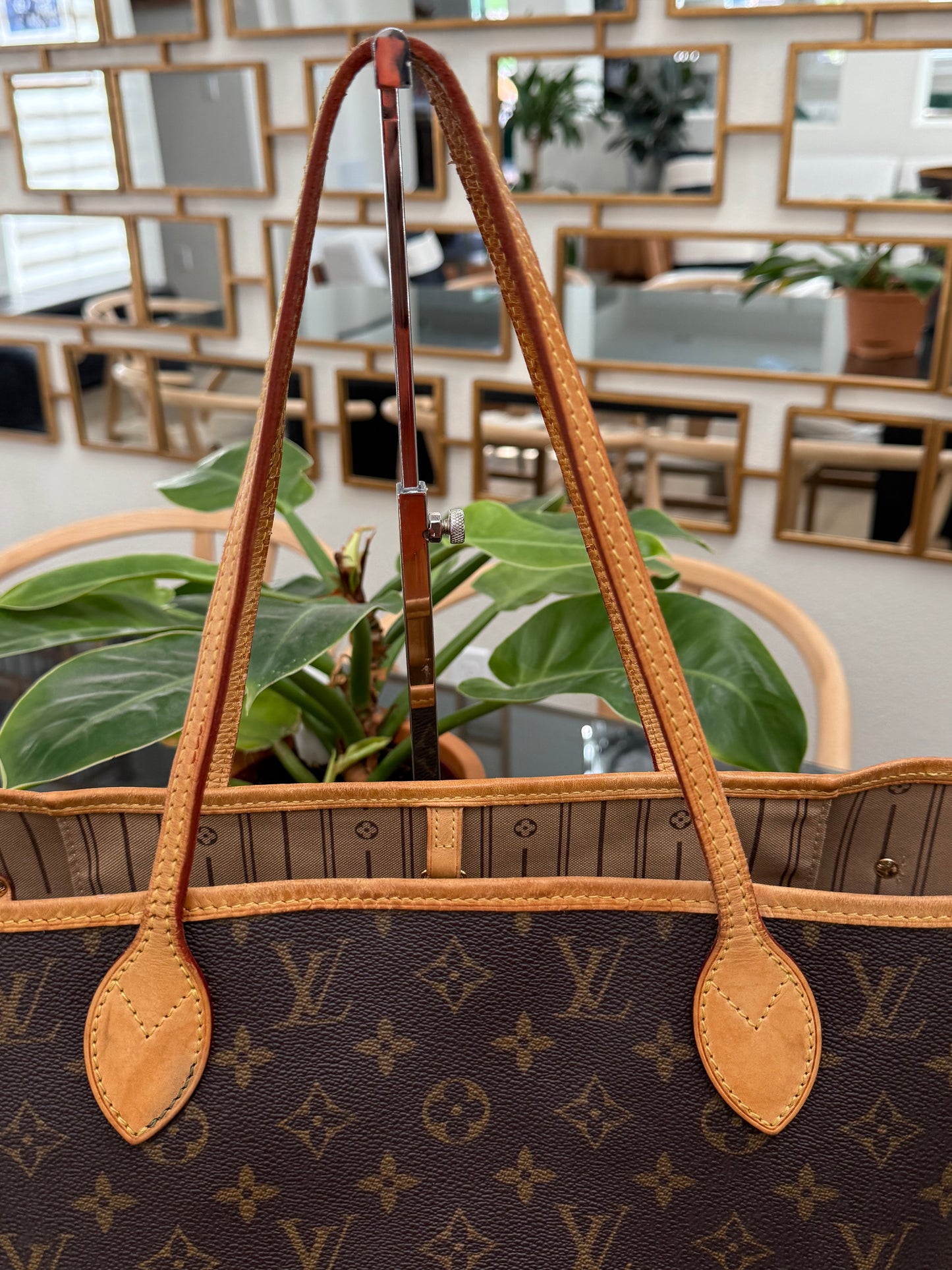 Neverfull MM ๐
Year: 2008
