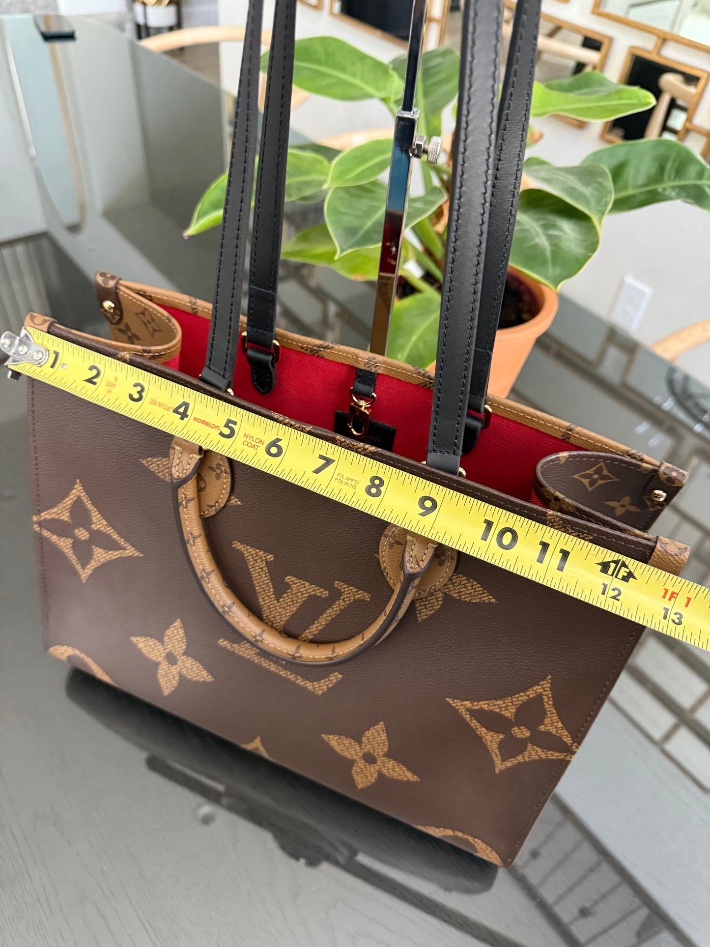 On The Go MM in Monogram with Dustbag -Microchip