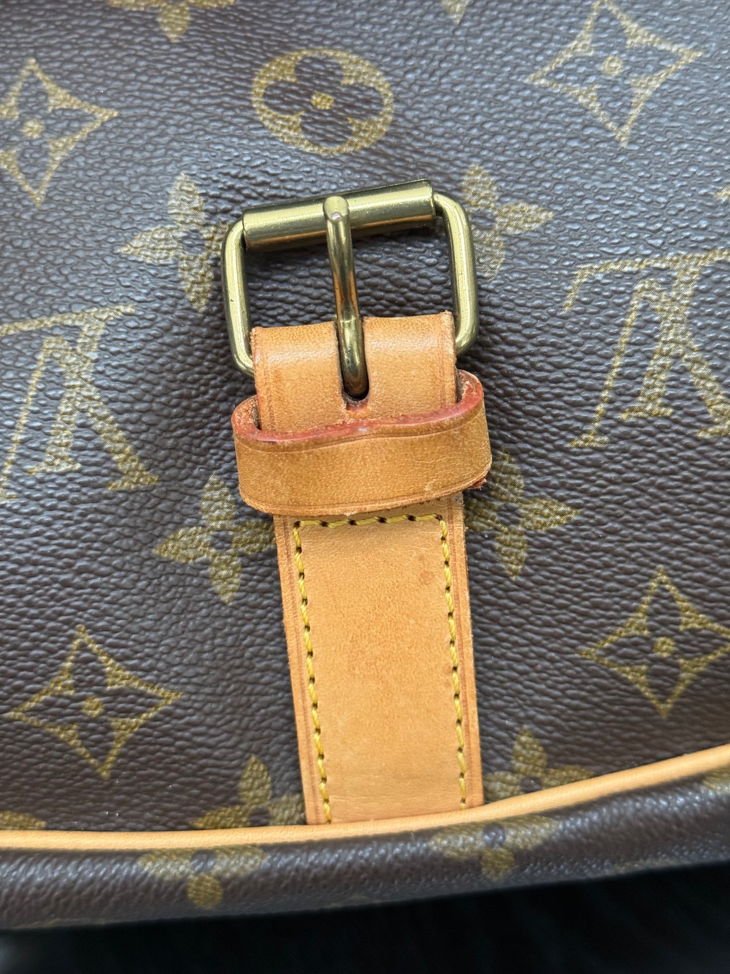 Saumur 35 Crossbody -๐๏ธ Year: 1992