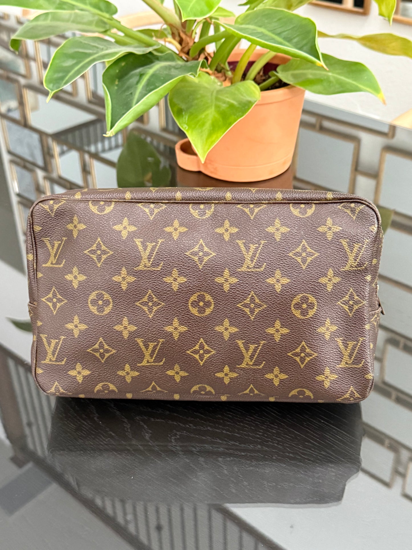 Trousse 28 -Pre Date Code