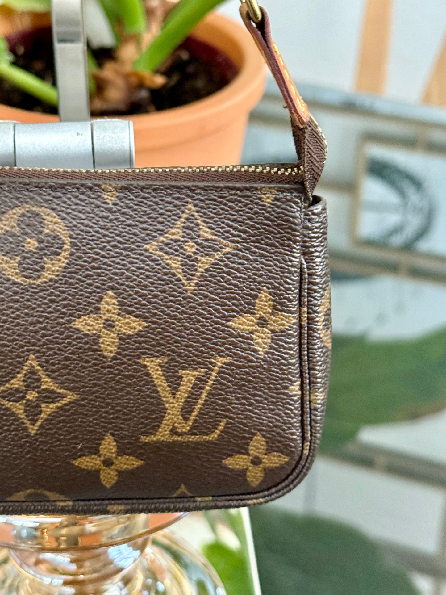 Mini Pochette Accessories with Dustbag and Paper bag -๐๏ธ Year: 2000