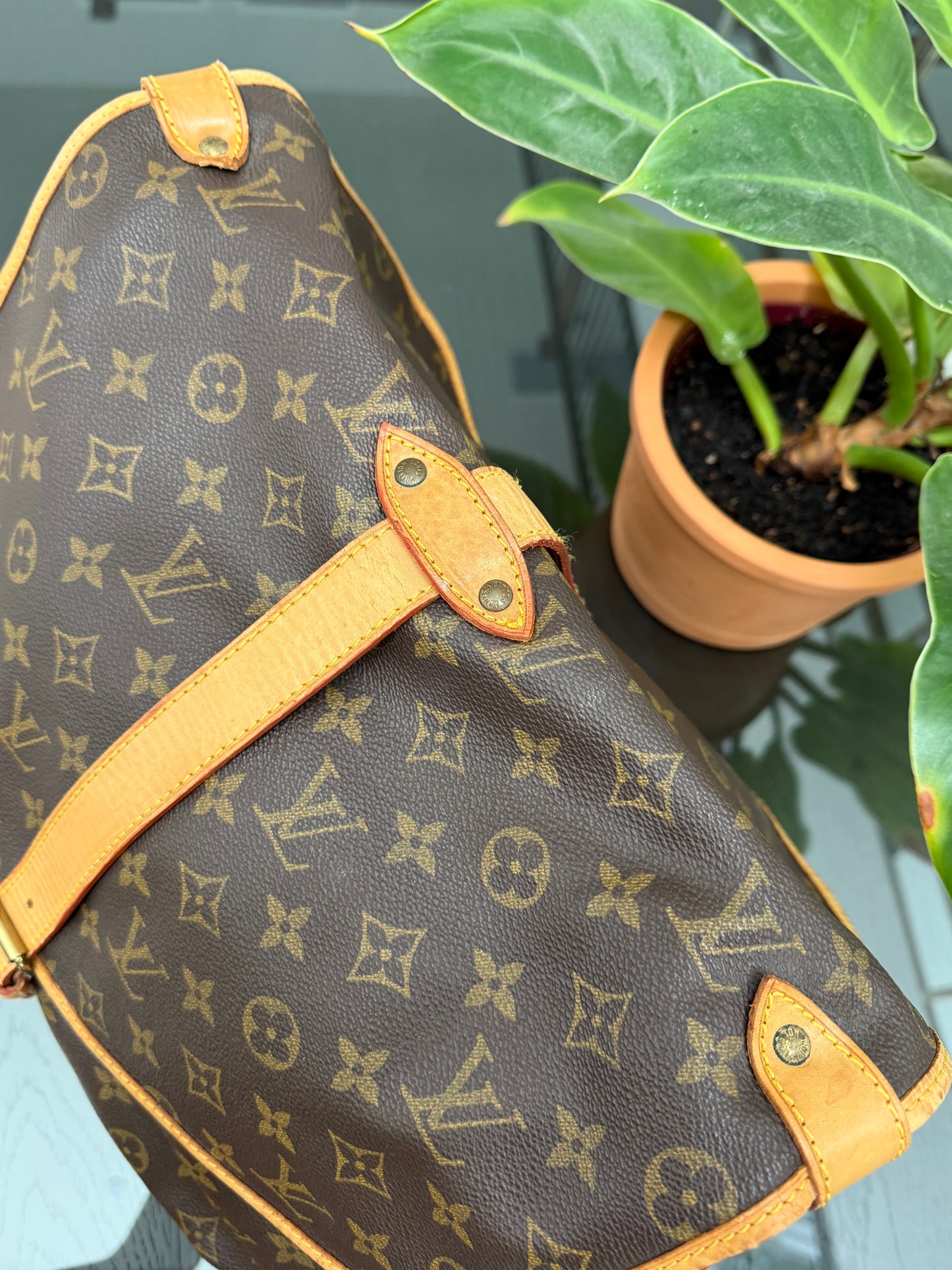 Saumur 35 Crossbody -๐๏ธ Year: 1992