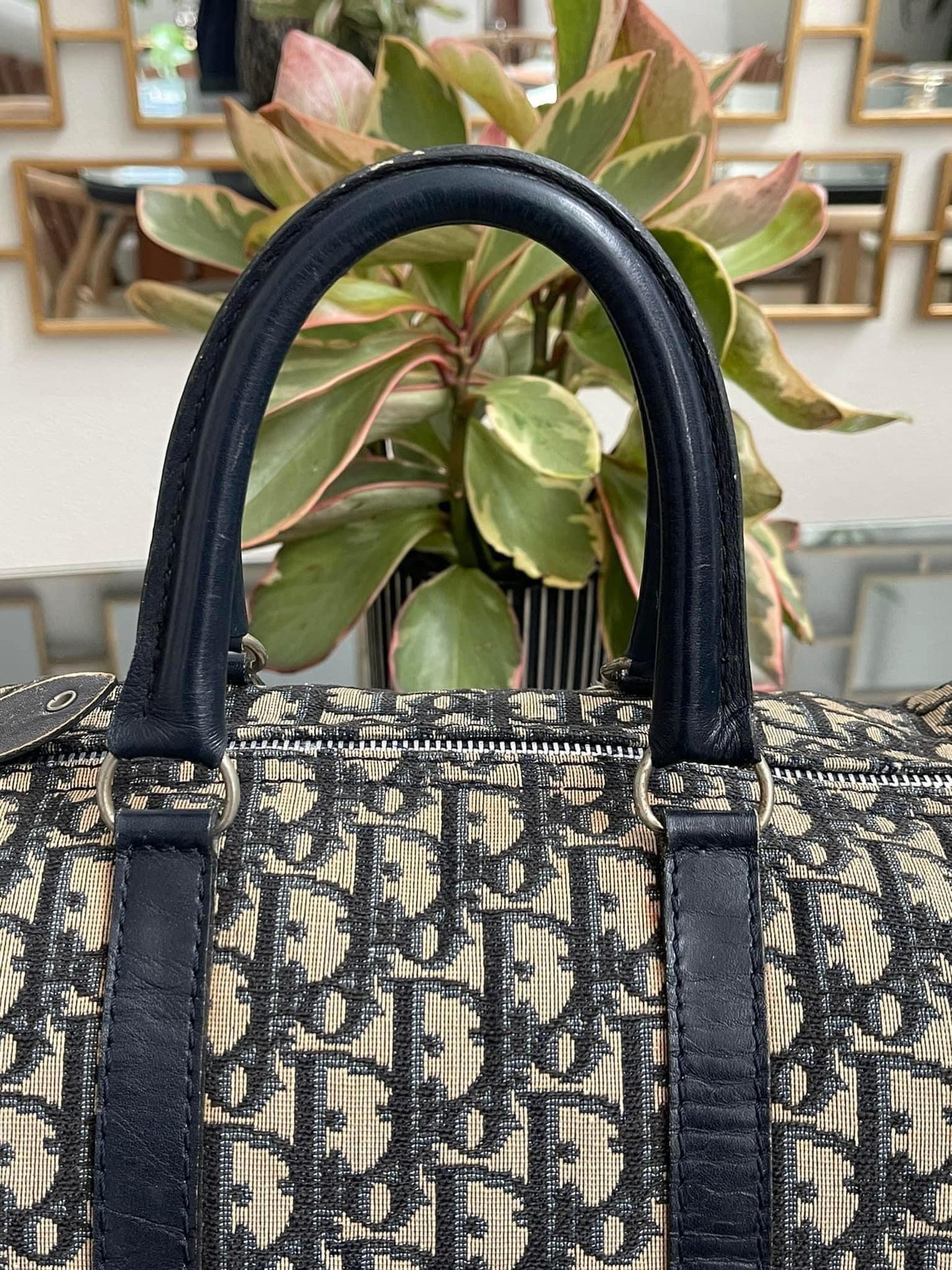 CD Trotter Vintage Boston Bag -Size: 25