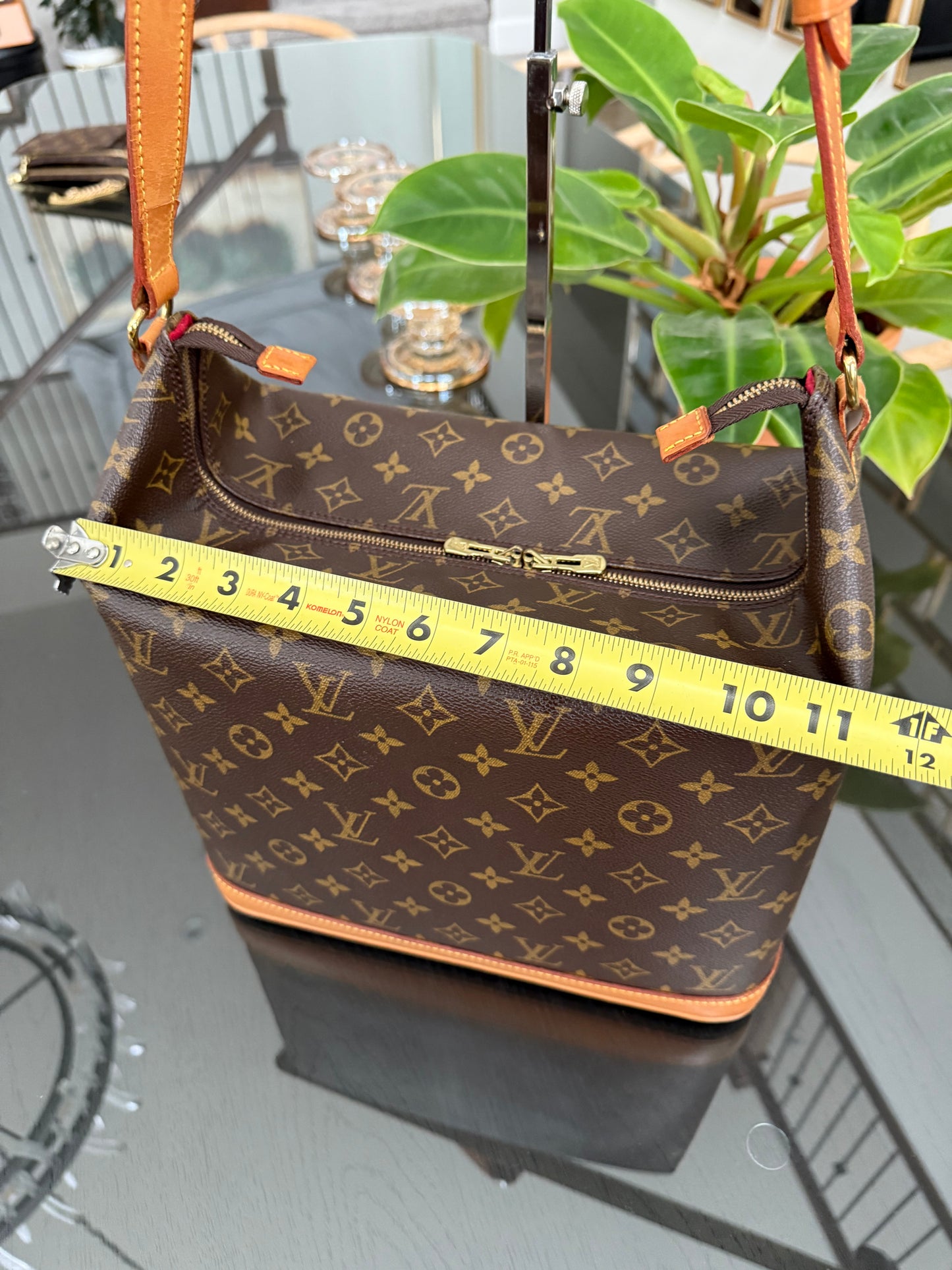 Amfar Three “Sharon Stone” Vanity Shoulder bag 📅 Year: 2001