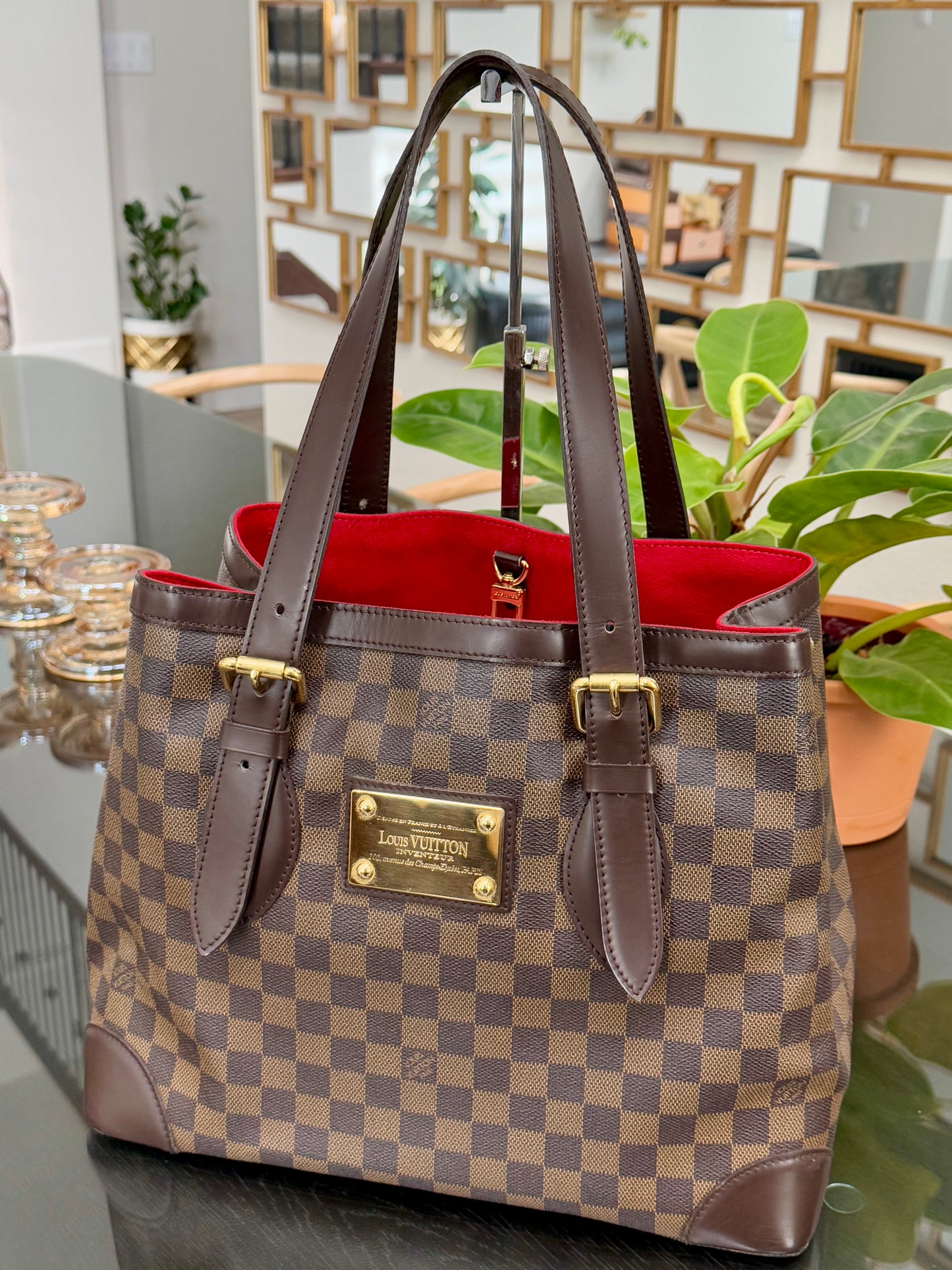 Hampstead MM DE with Insert Organizer and Paper bag
๐๏ธ Year: 2003