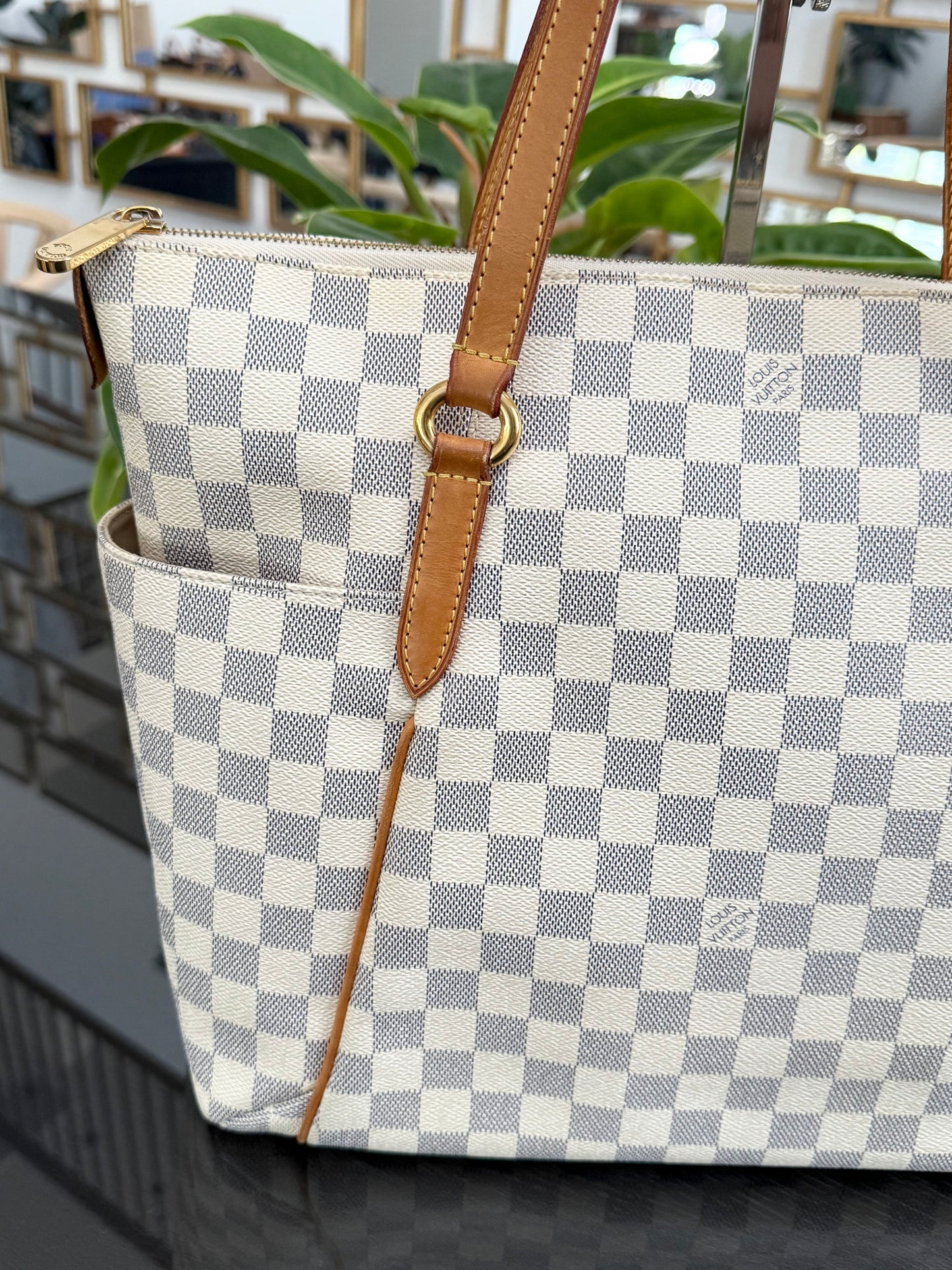 Totally MM in Azur with Dustbag -Year: 2011