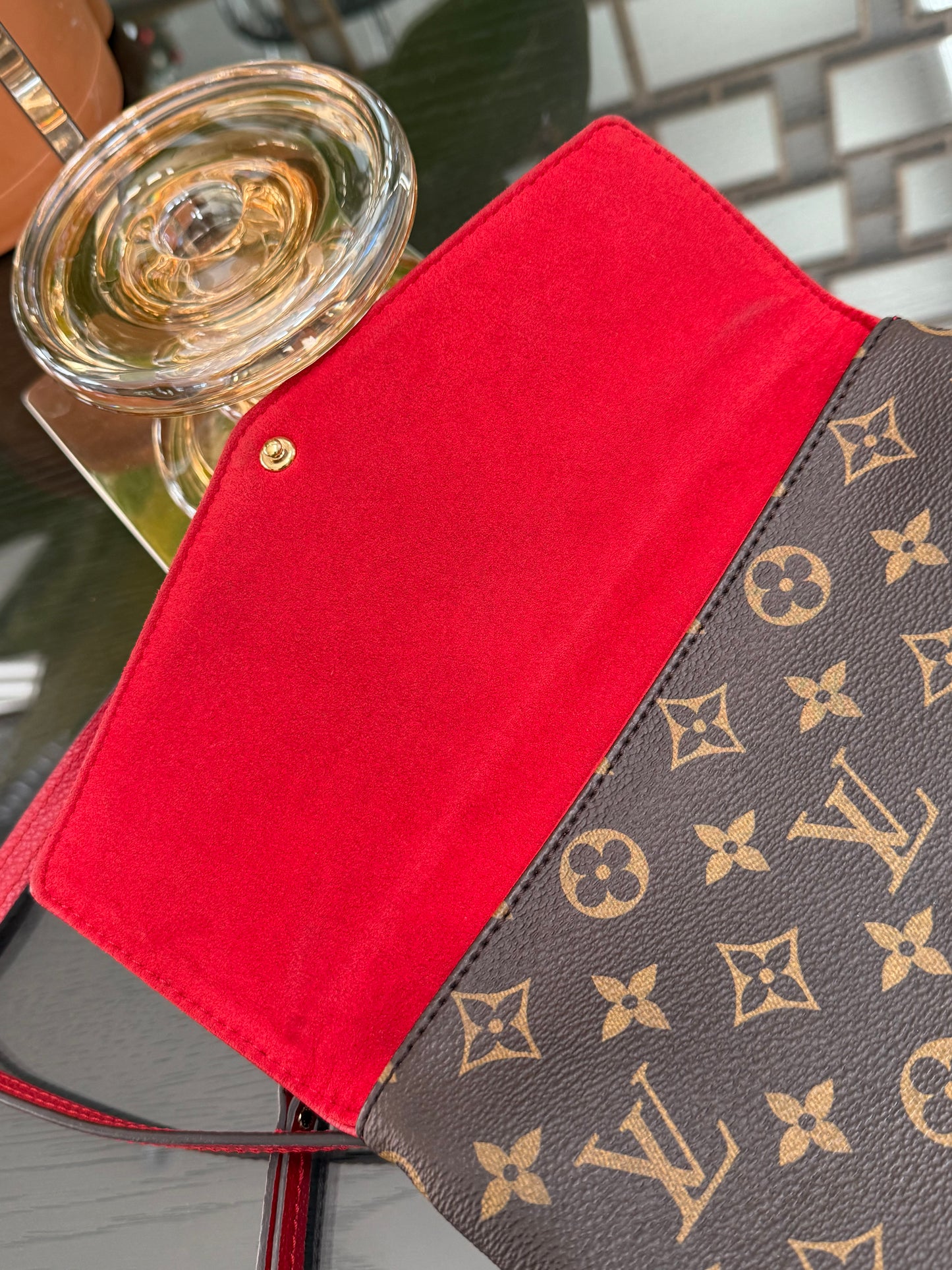 Twice Pochette in Cerise Red with Dustbag -π
Year: 2015