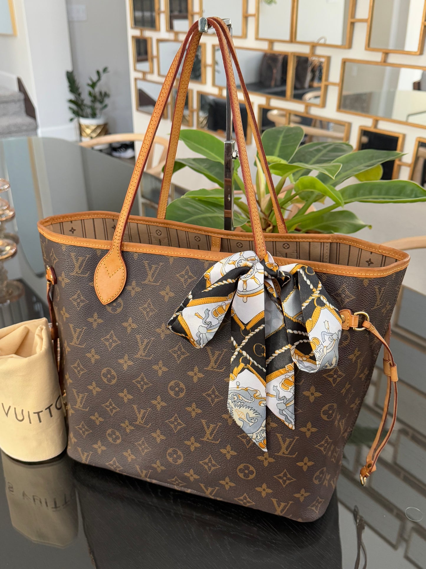 Neverfull MM with Dustbag and Insert Organizer -๐๏ธ Year: 2011