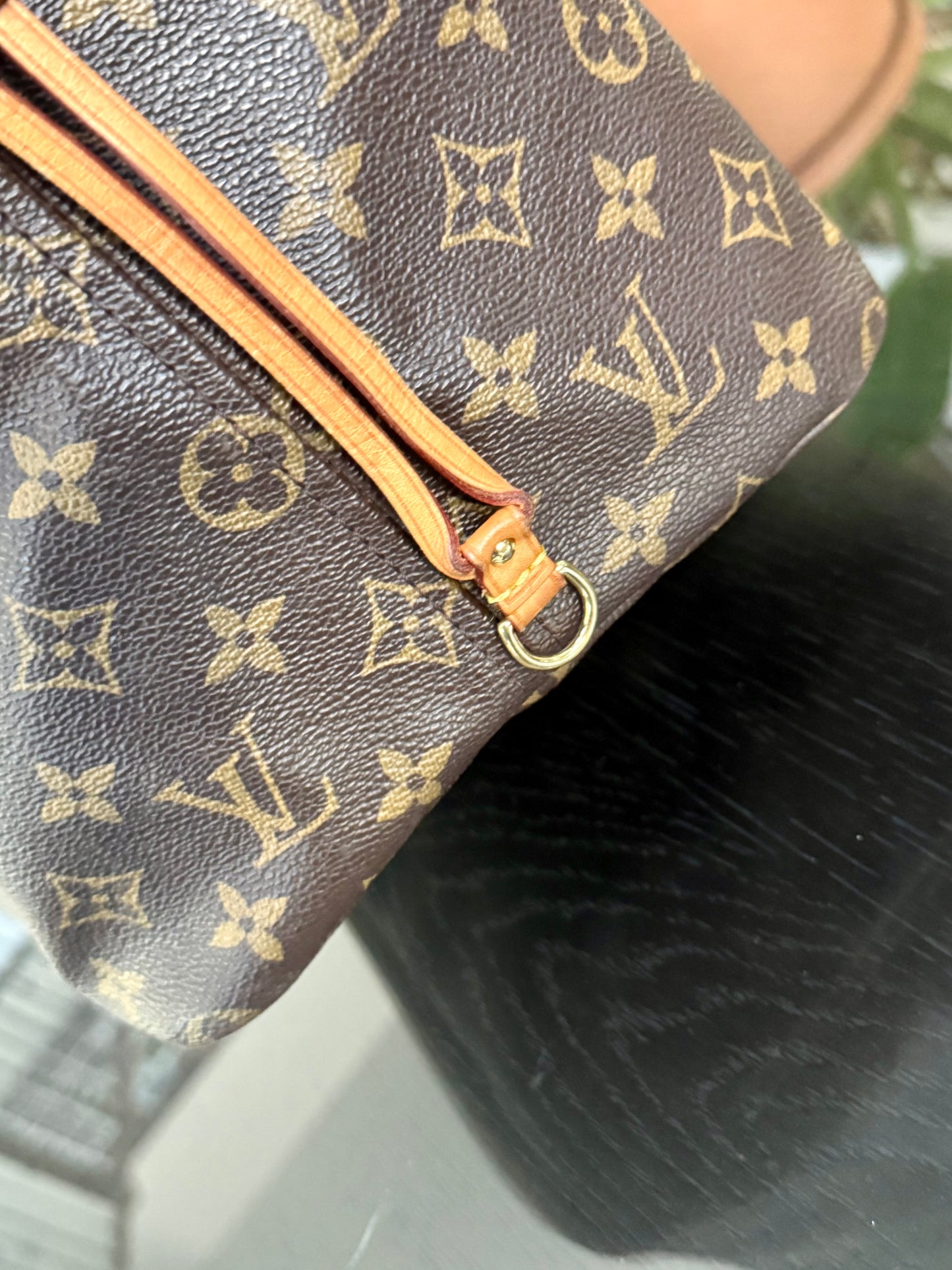 Neverfull GM in Peony with Dustbag 🗓️ Year: 2016