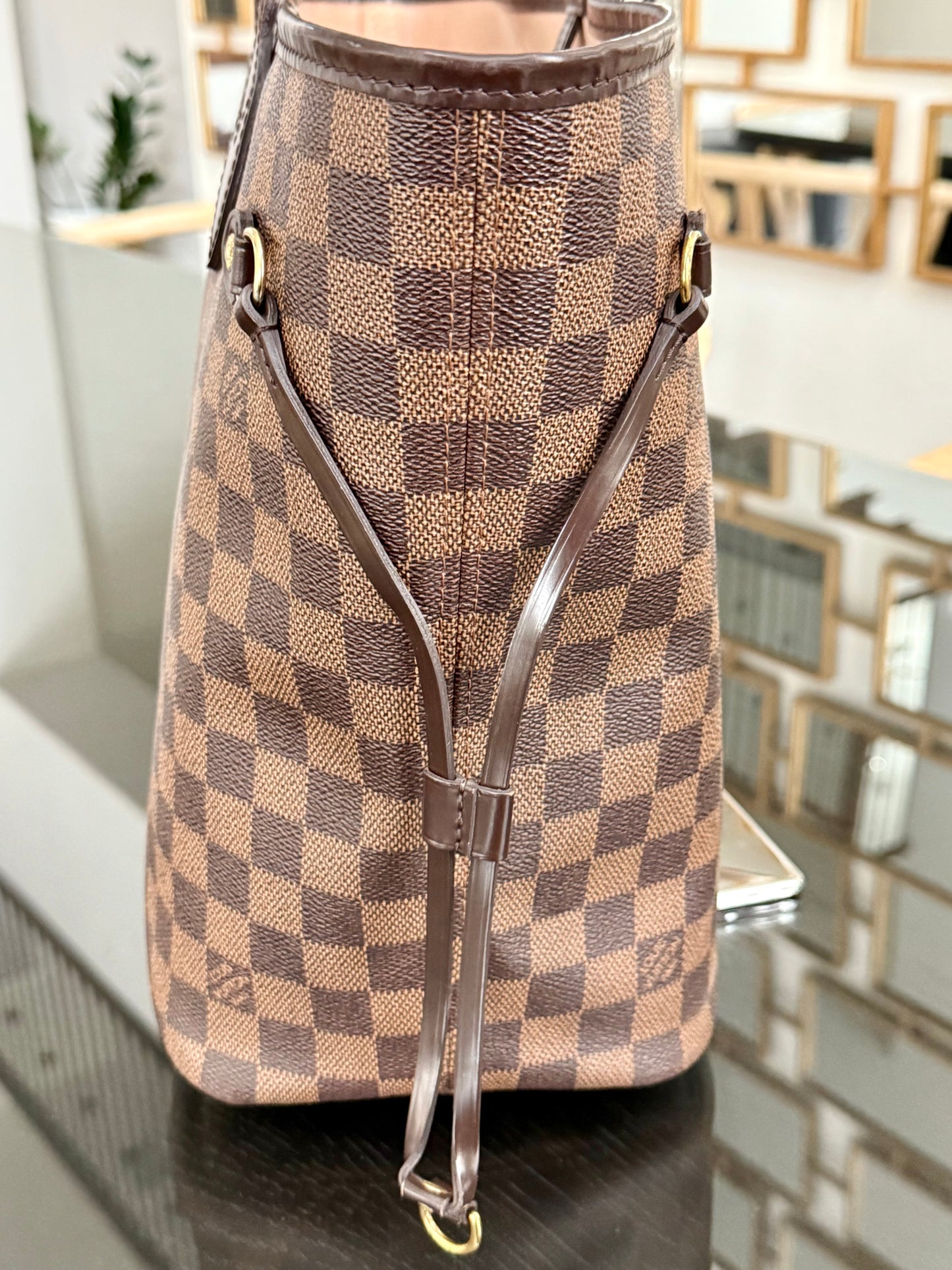 Neverfull MM in Rose Ballerine DE with Dustbag 🗓️ Year: 2016
