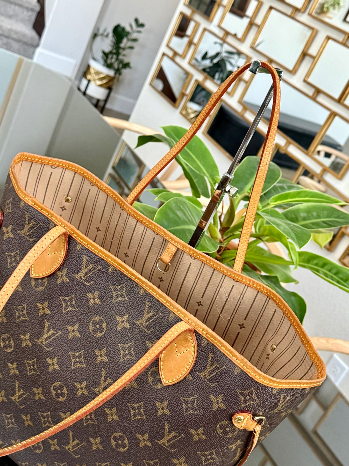 Neverfull MM with Dustbag 🗓️ Year: 2008