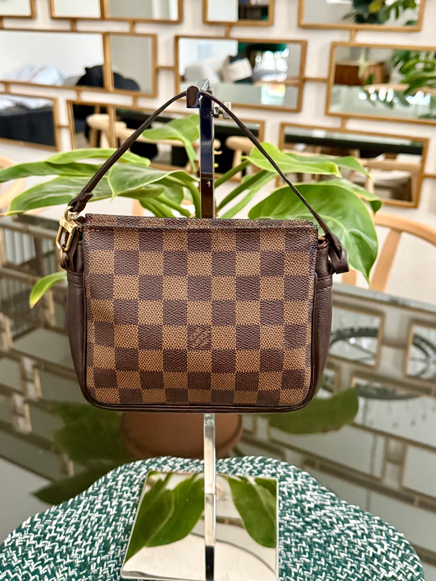 Damier Ebene Trousse Pochette with Insert Organizer - ๐
Year: 1998
