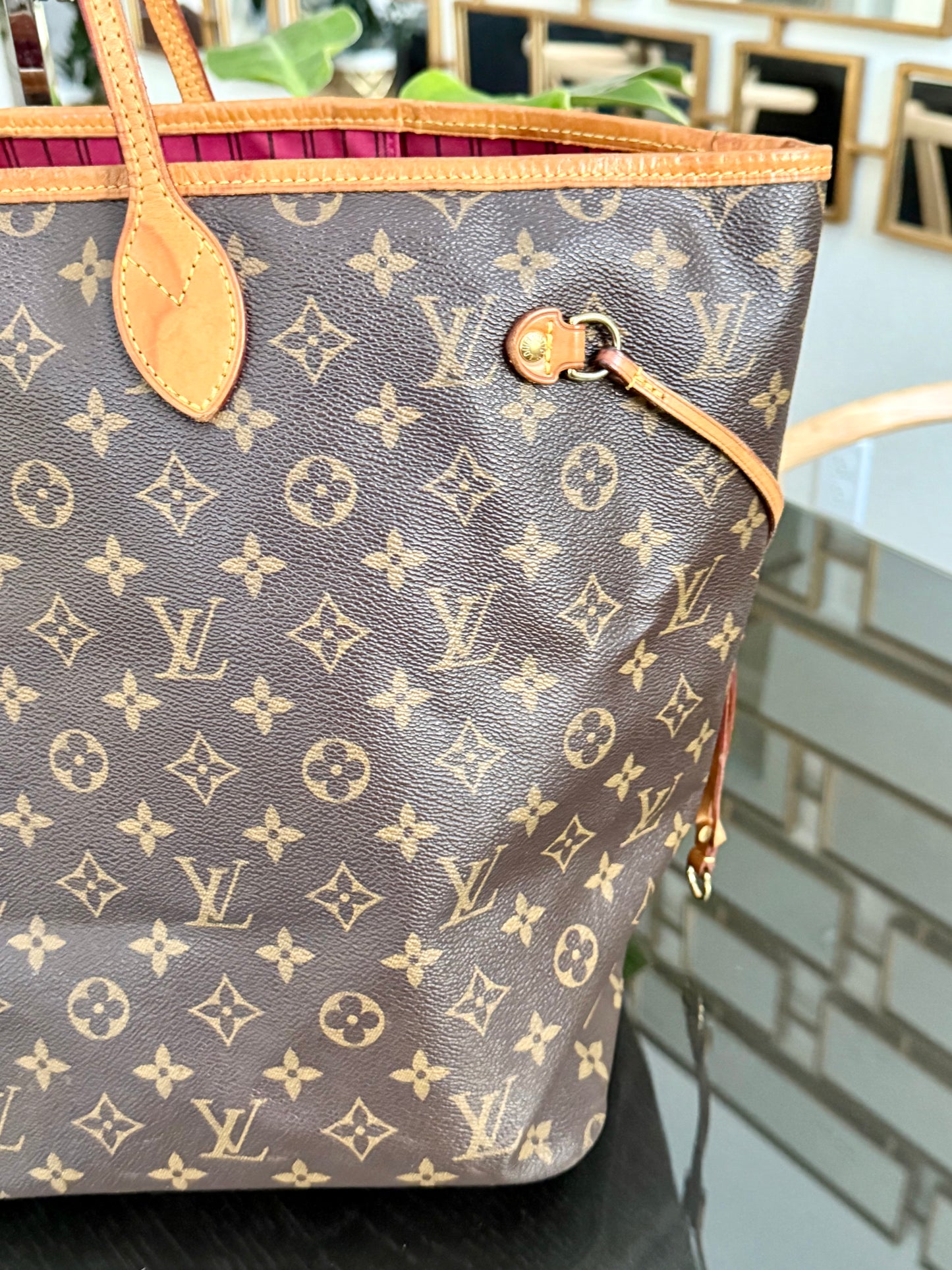 Neverfull GM in Peony with Dustbag 🗓️ Year: 2016