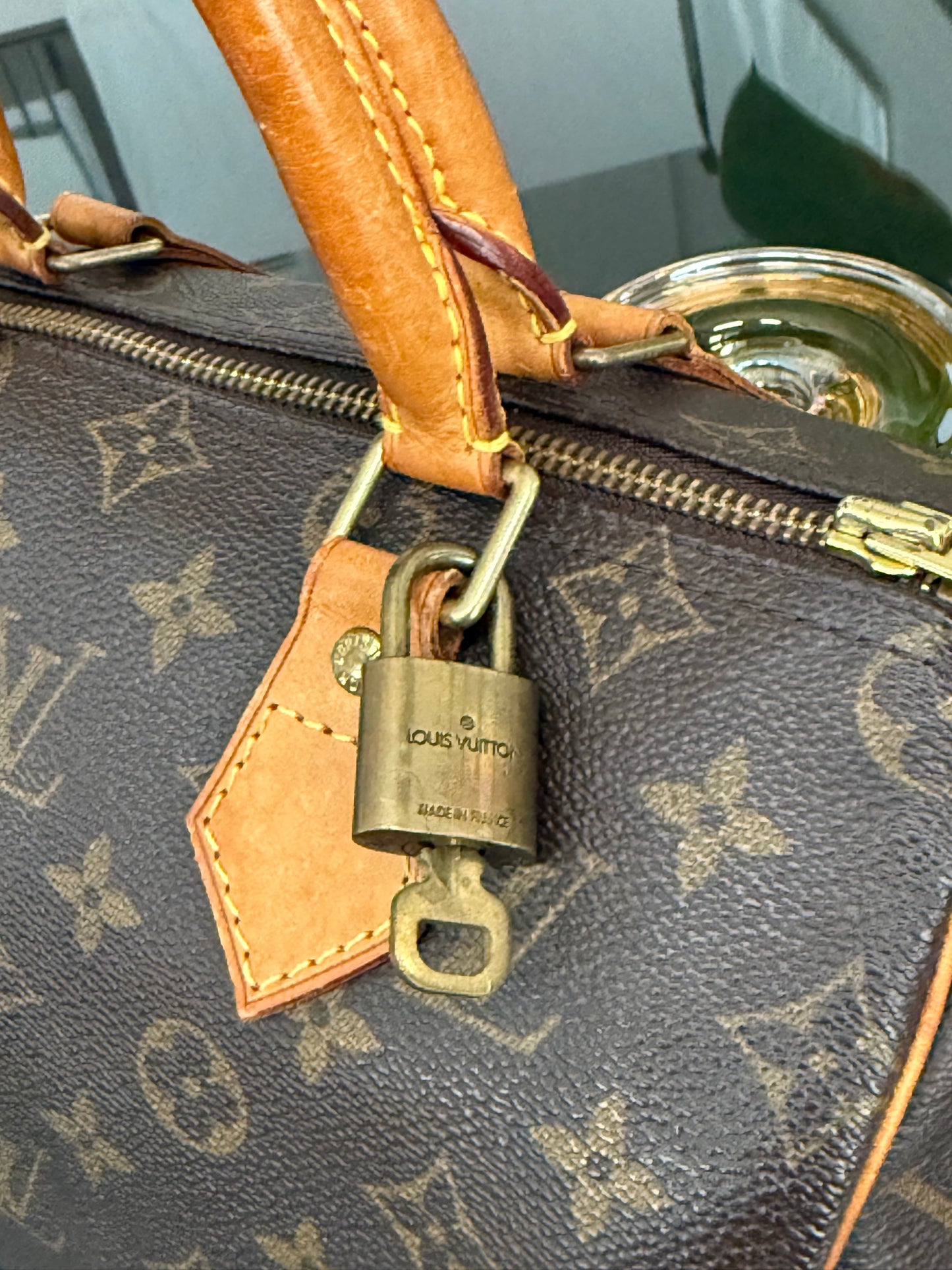 Speedy 25 with 🔐 Lock and Key 🌷Year: 2002