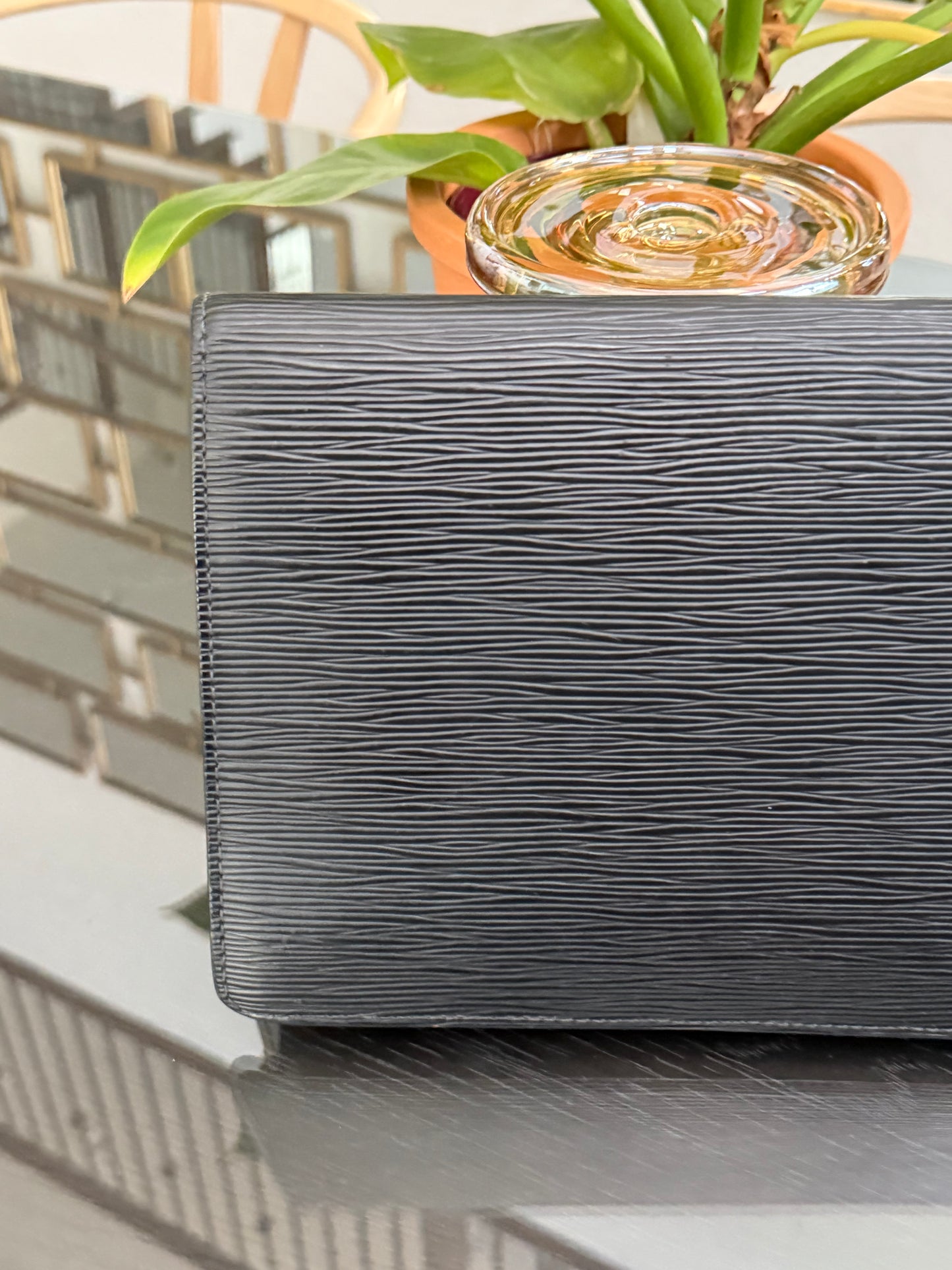 Epi Black Sellier Dragonne Clutch with π Key and Dustbag -ποΈ Year: 2005