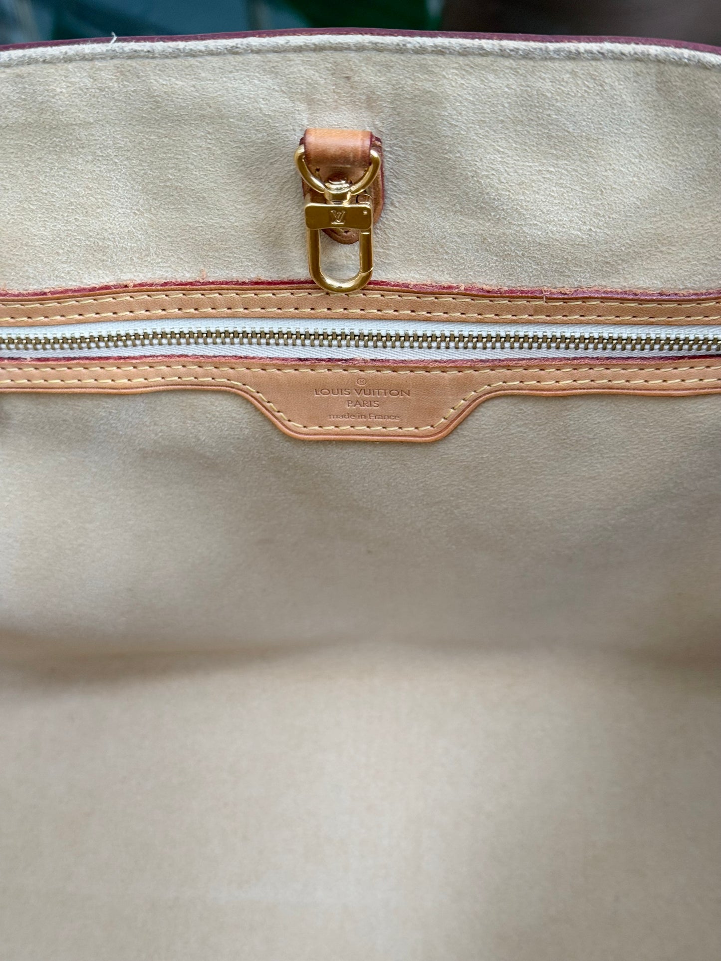 Hampstead PM Azur with Insert Organizer and Paper bag
๐๏ธ Year: 2008