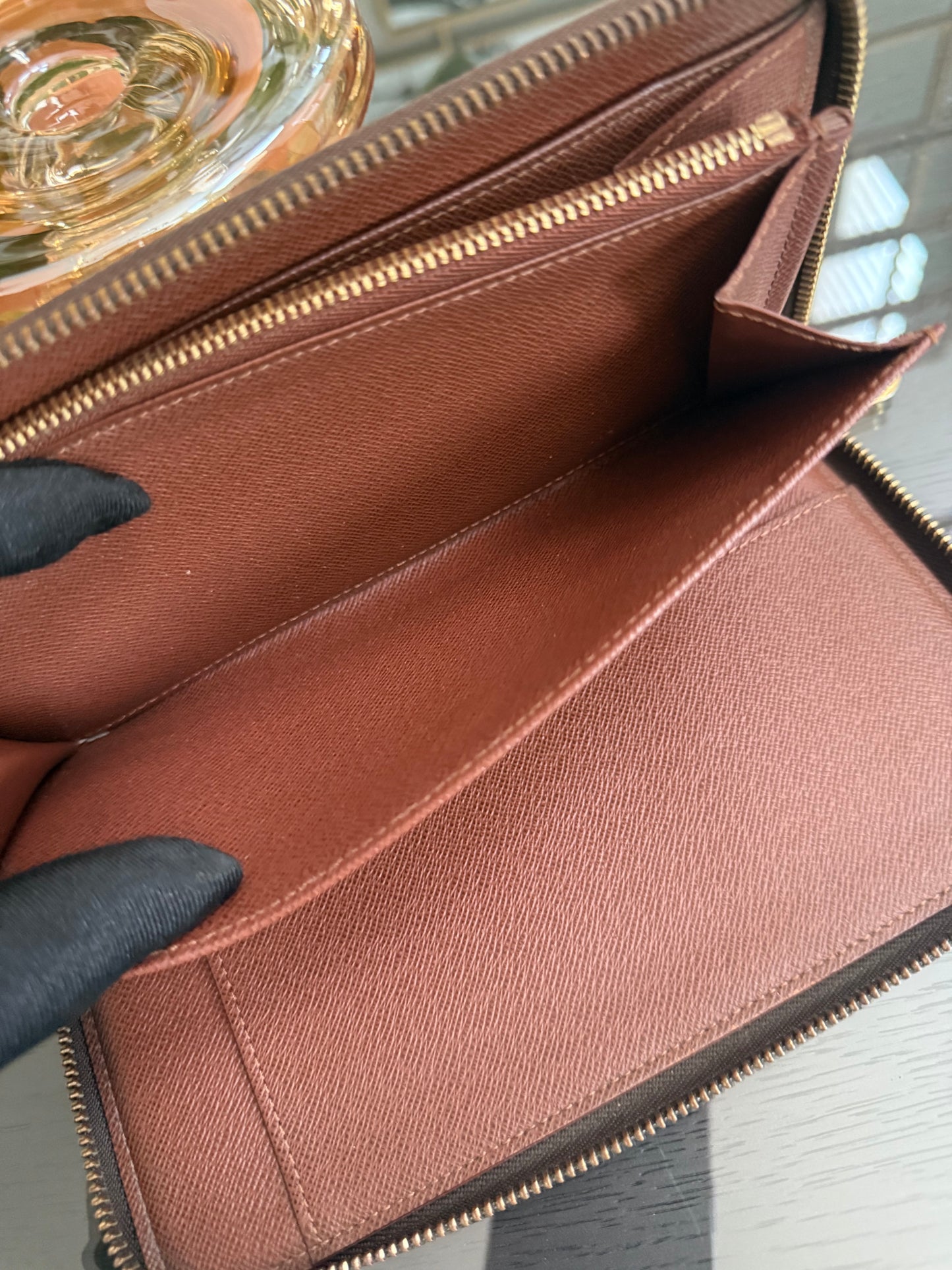 Monogram Zippy Wallet Organizer with box and Paper bag 🗓️ Year: 2017