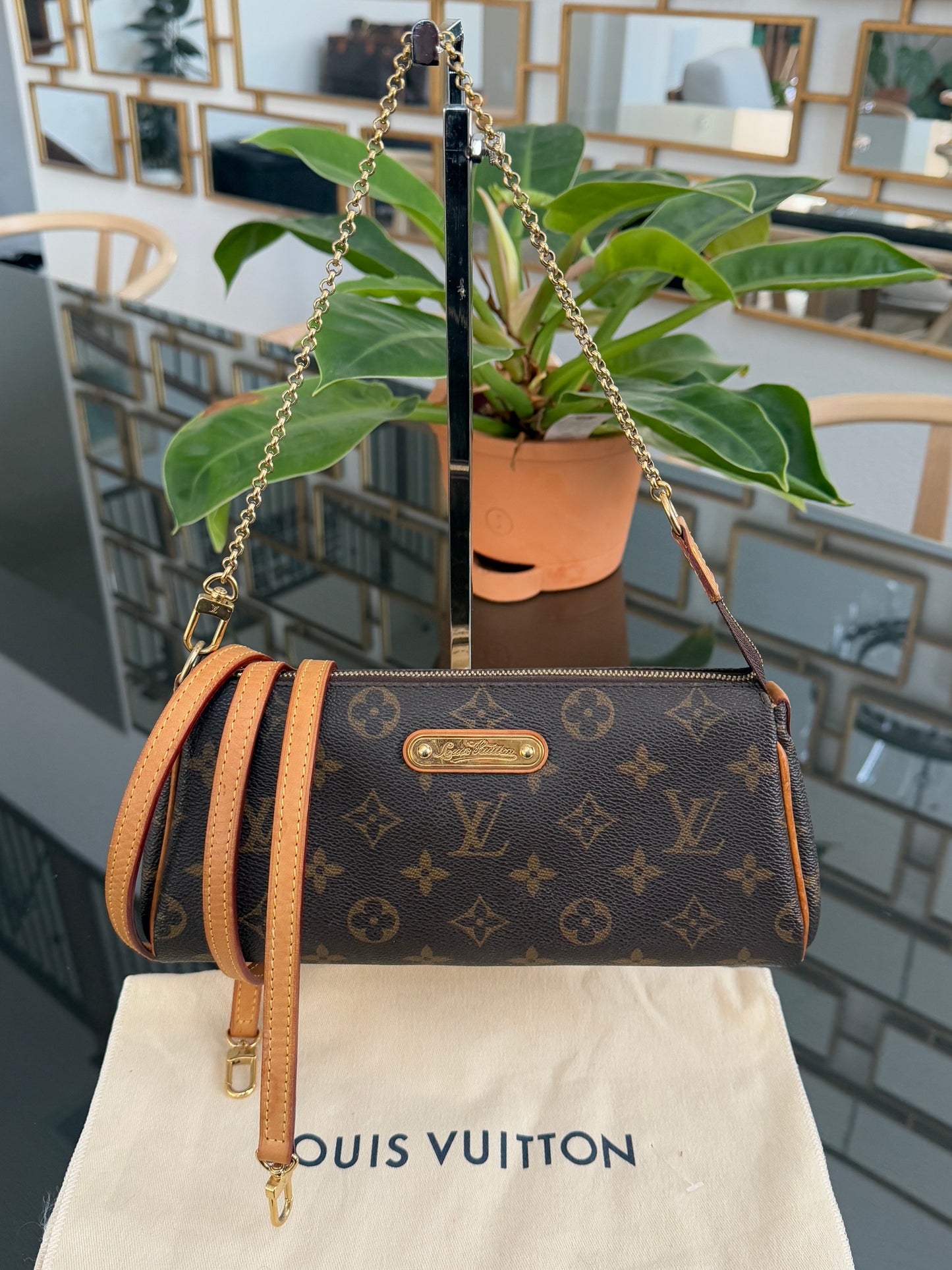 Eva Clutch with Insert Organizer and Dustbag🗓️ Year: 2011