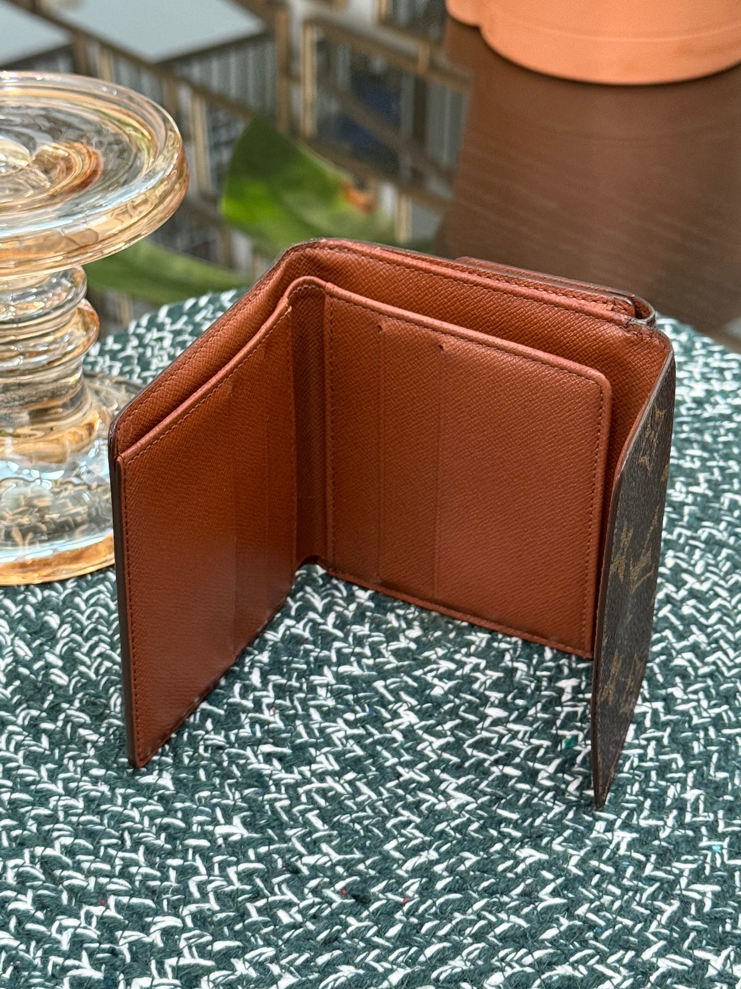 Monogram Elise Trifold Compact Wallet ๐๏ธ Year: 1999