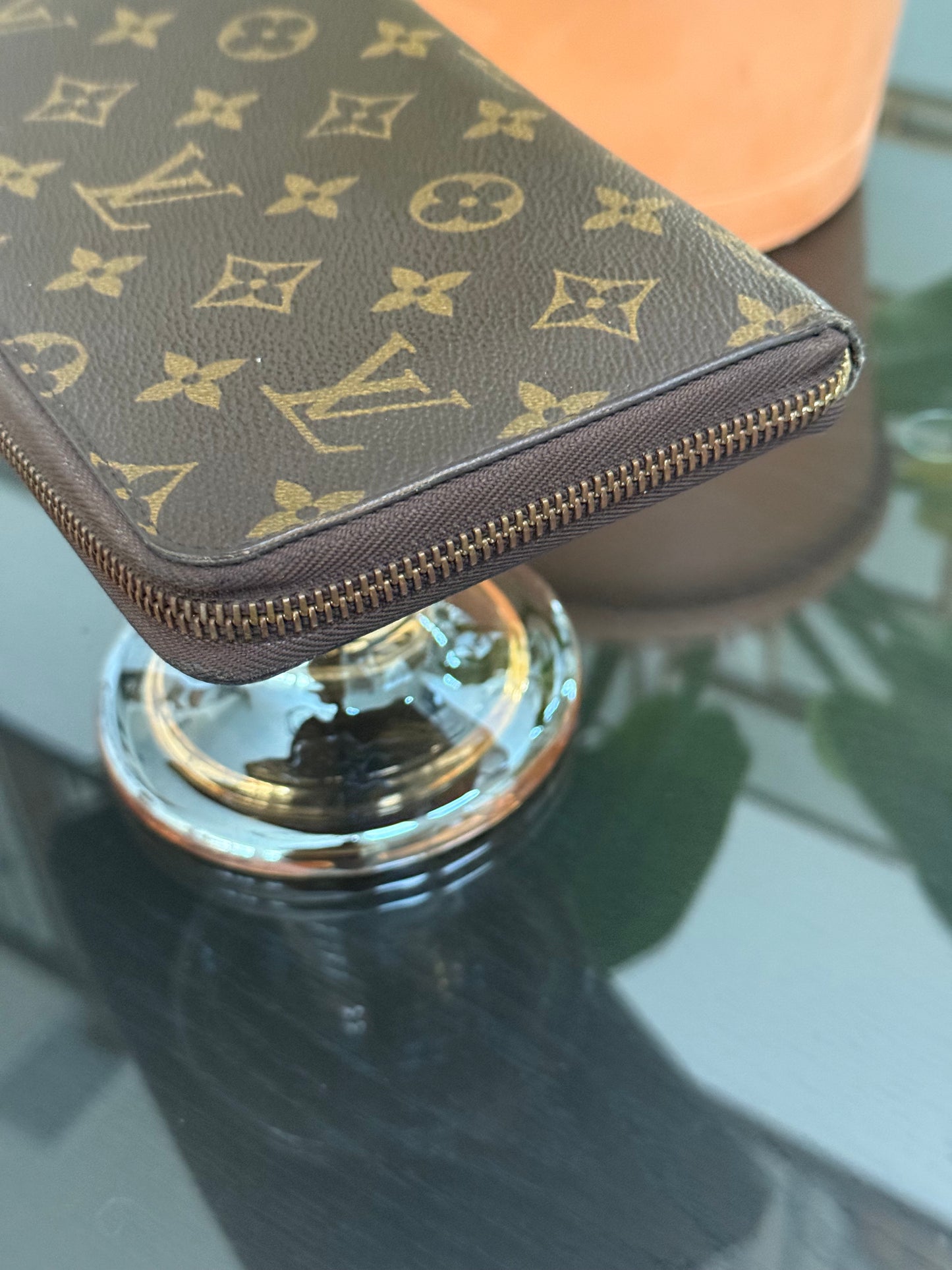 Monogram Zippy Wallet Organizer with box and Paper bag 🗓️ Year: 2017