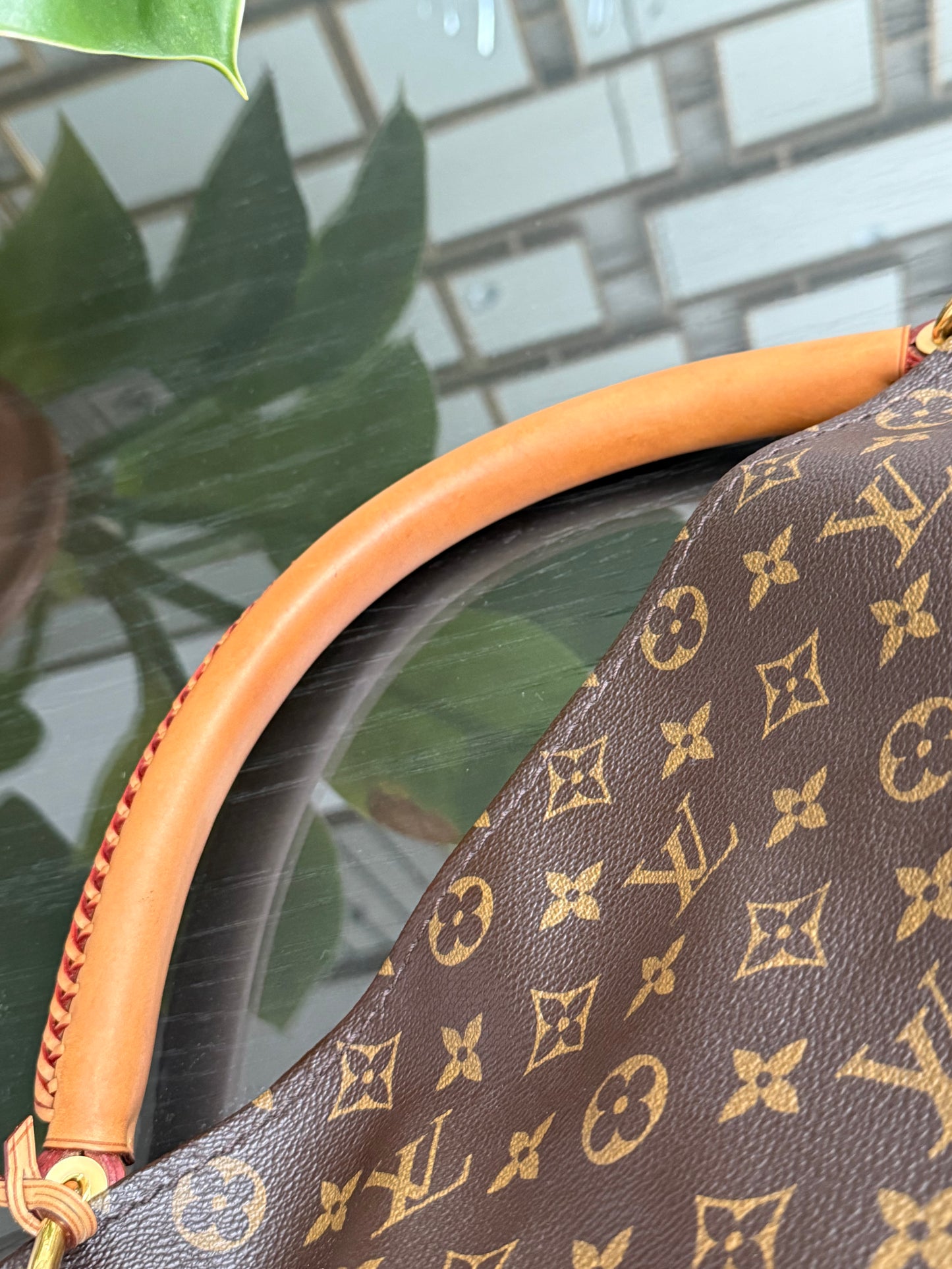 Artsy MM with Dustbag, Insert Organizer and Non branded Scarf - 📅 Year: 2010