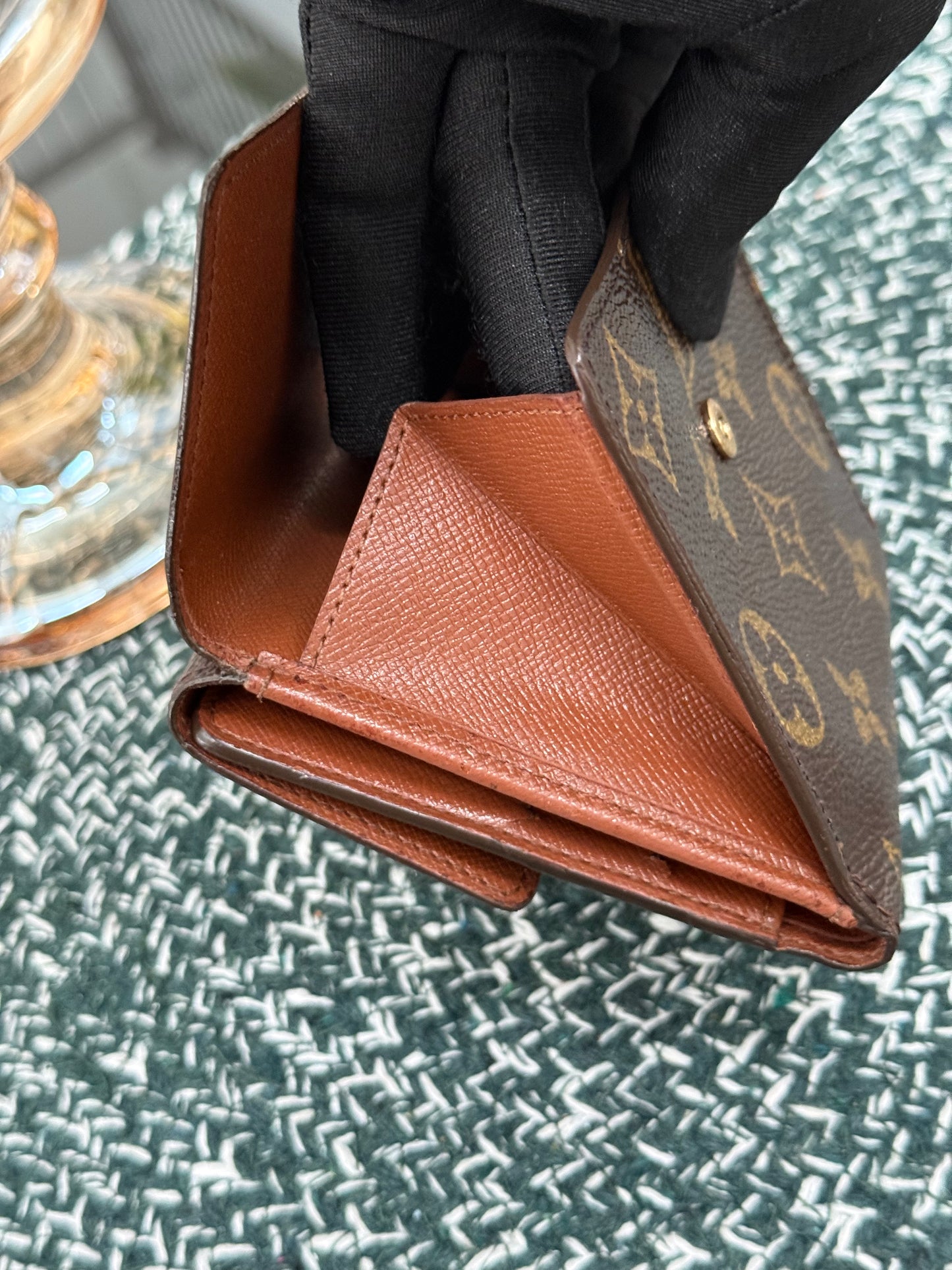 Monogram Elise Trifold Compact Wallet ๐๏ธ Year: 1999