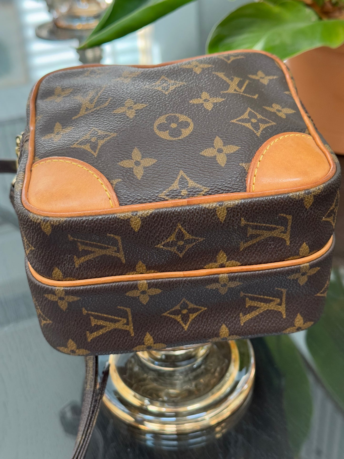 Amazon Crossbody Bag -Year: 1997