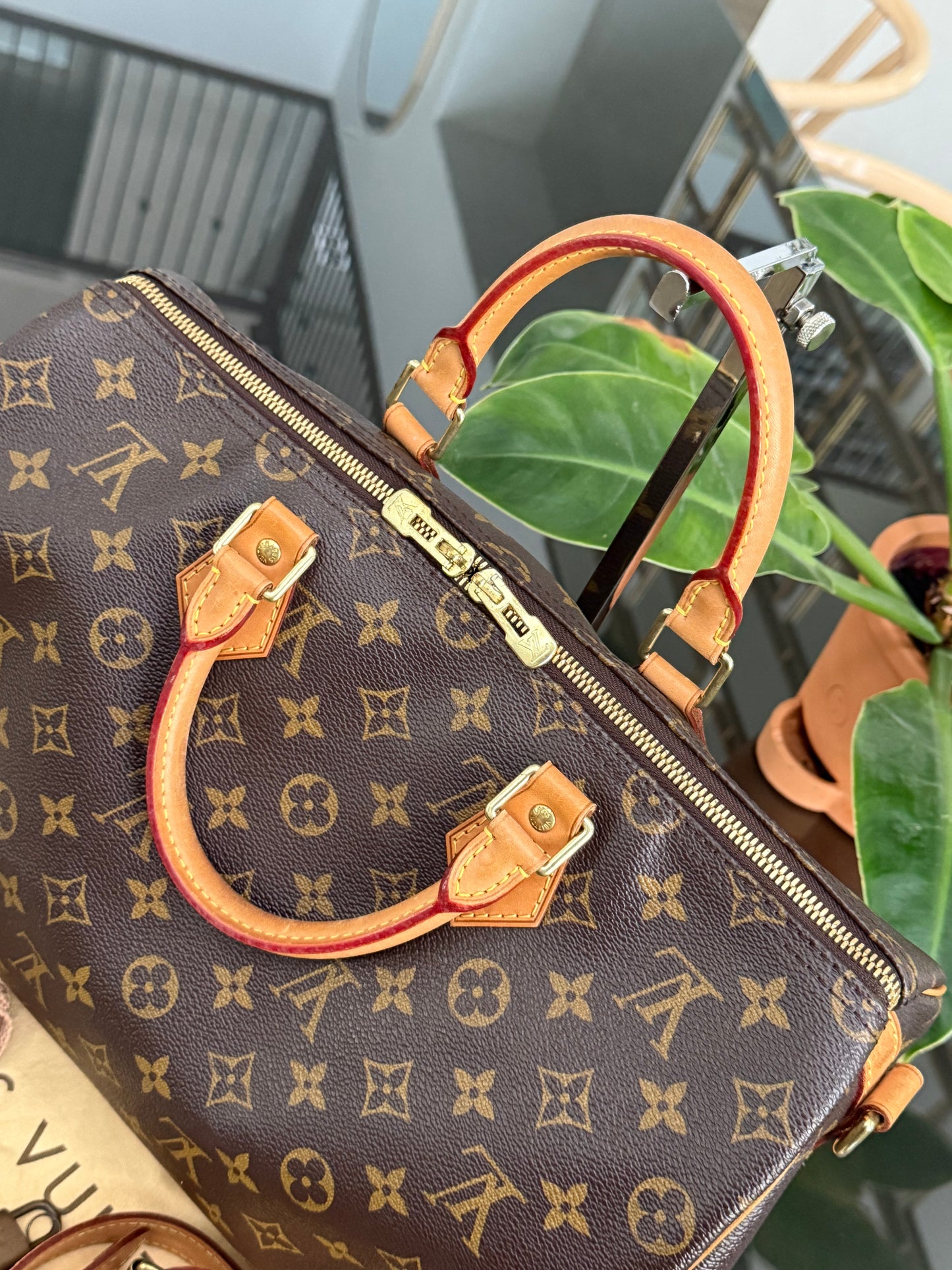 Speedy 35 Bandoulier with lock ๐key, Dustbag and handle cover - ๐
Year: 2011