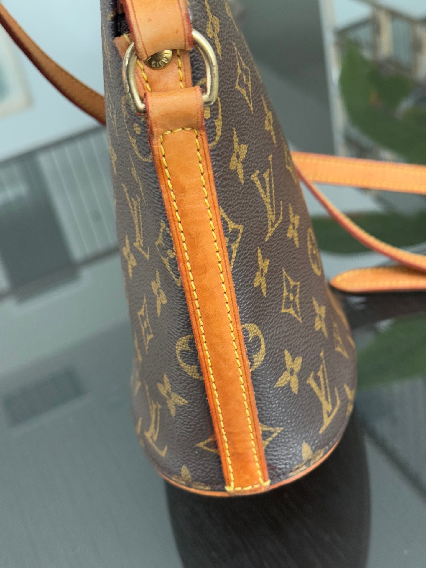 Drouot Crossbody -
π
Year: 2001
