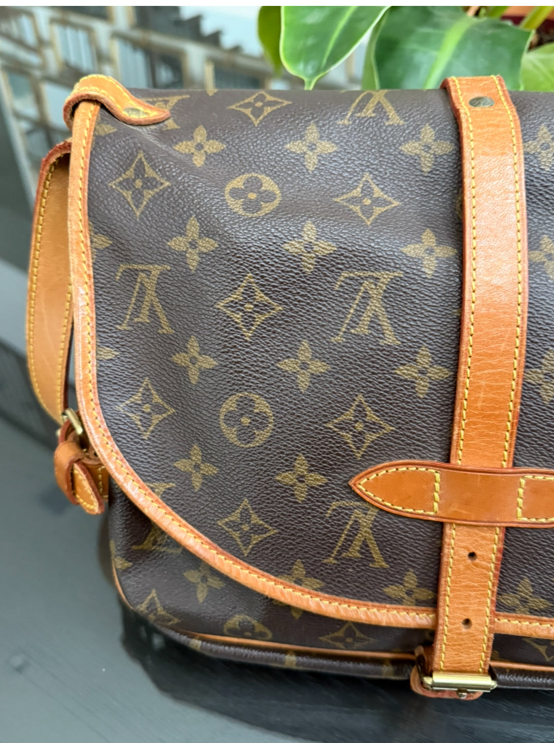 Saumur 30 Crossbody - Year: 1996