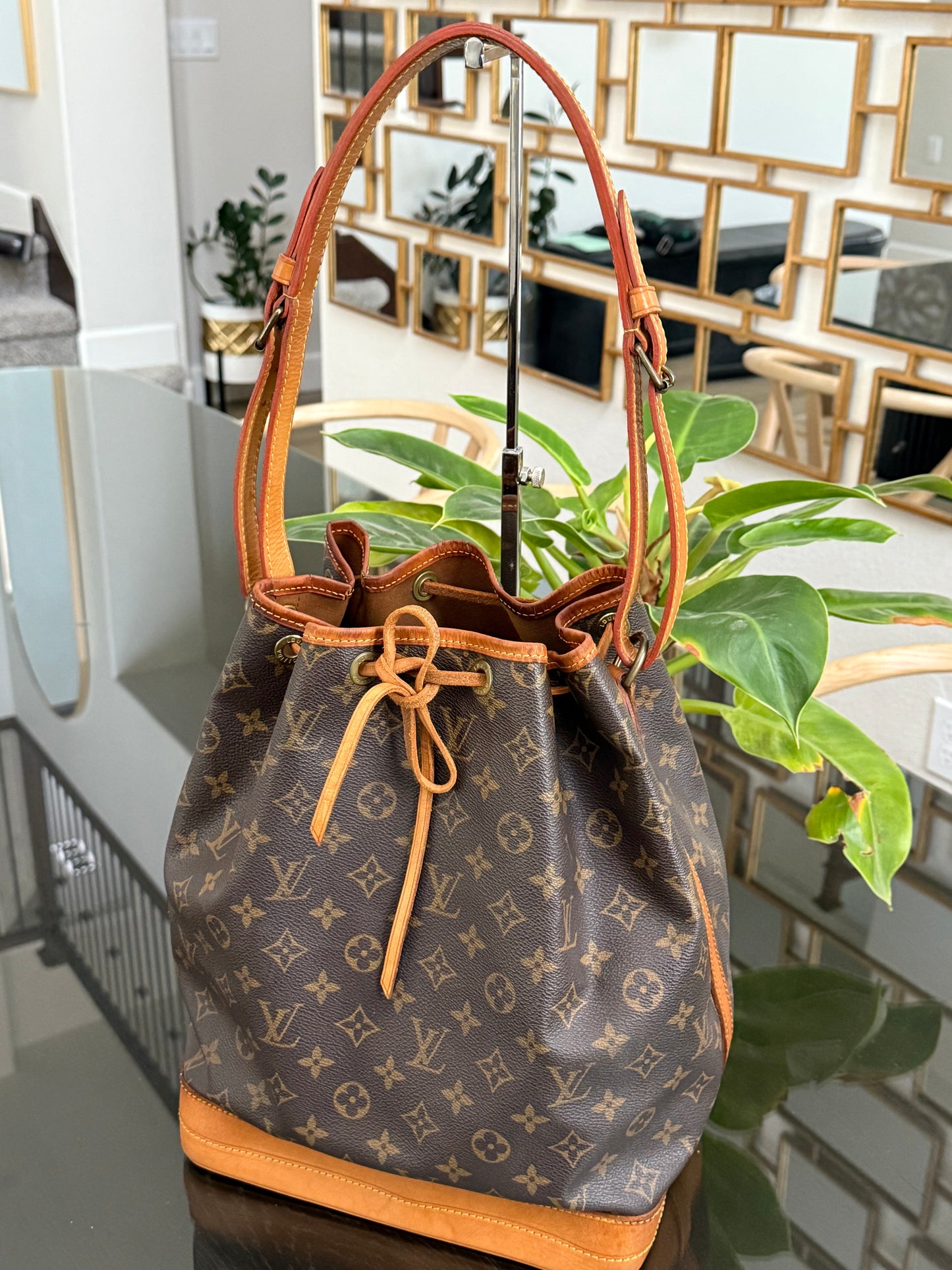 Noe GM in Monogram -๐๏ธ Year 1989