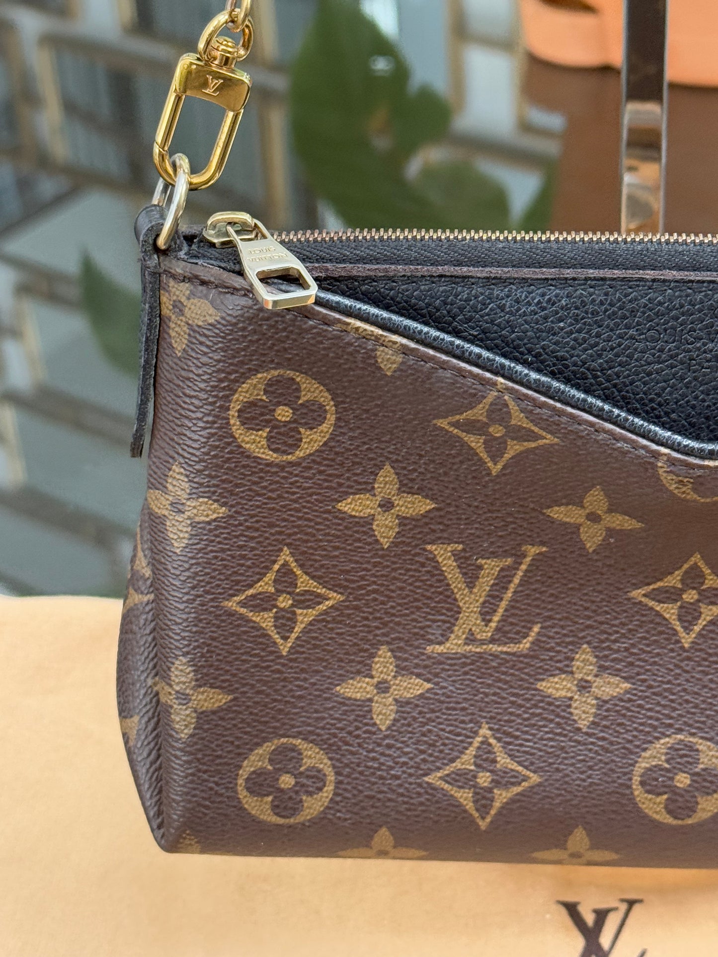 Pallas Clutch w/ Box , Receipt, Dustbag and Paper bag -Year: 2015