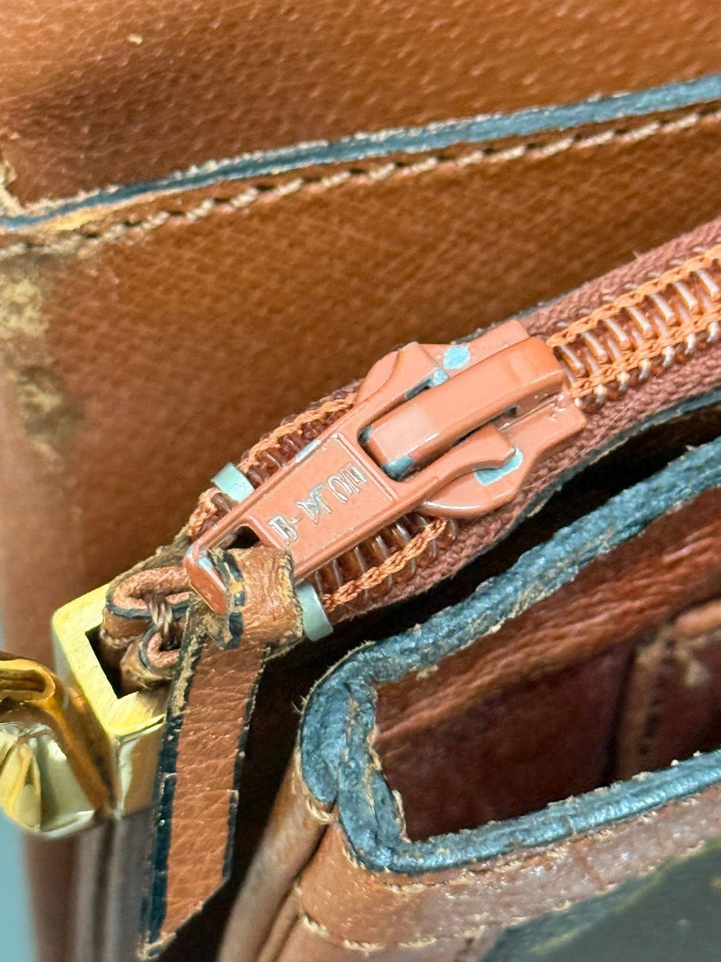Monogram Sac Vendome 2 Way Bag -๐๏ธ Pre Date Code