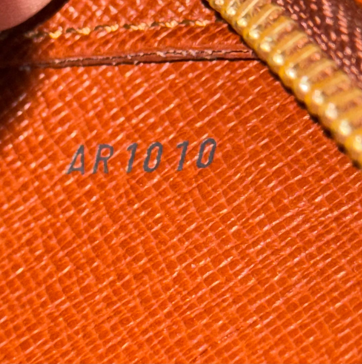 Orsay Clutch -
🗓️ Year: 2000