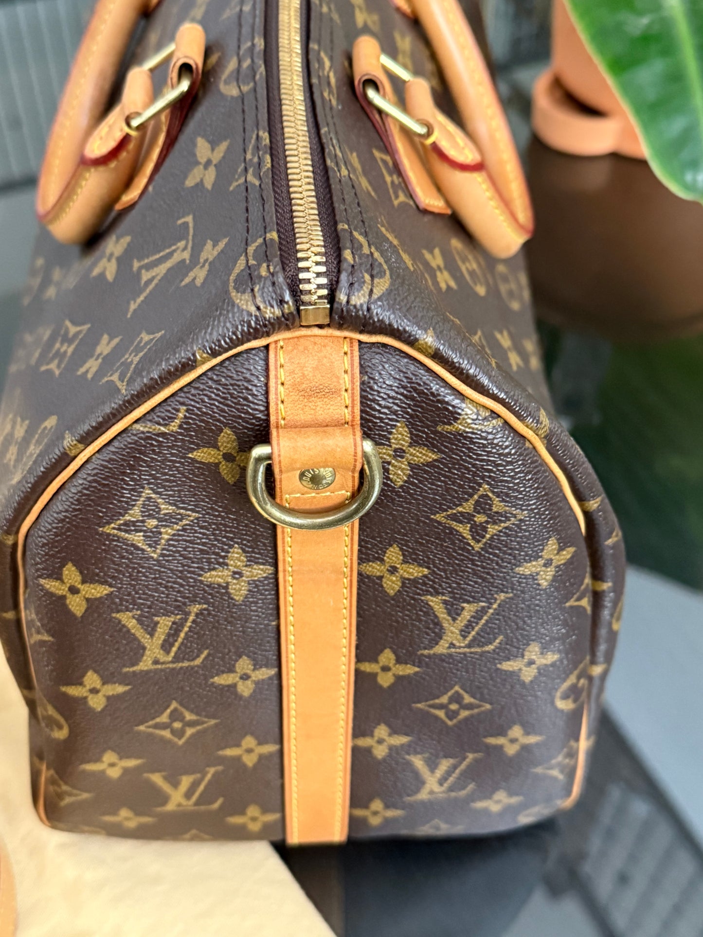 Speedy 35 Bandoulier with lock ๐key, Dustbag and handle cover - ๐
Year: 2011