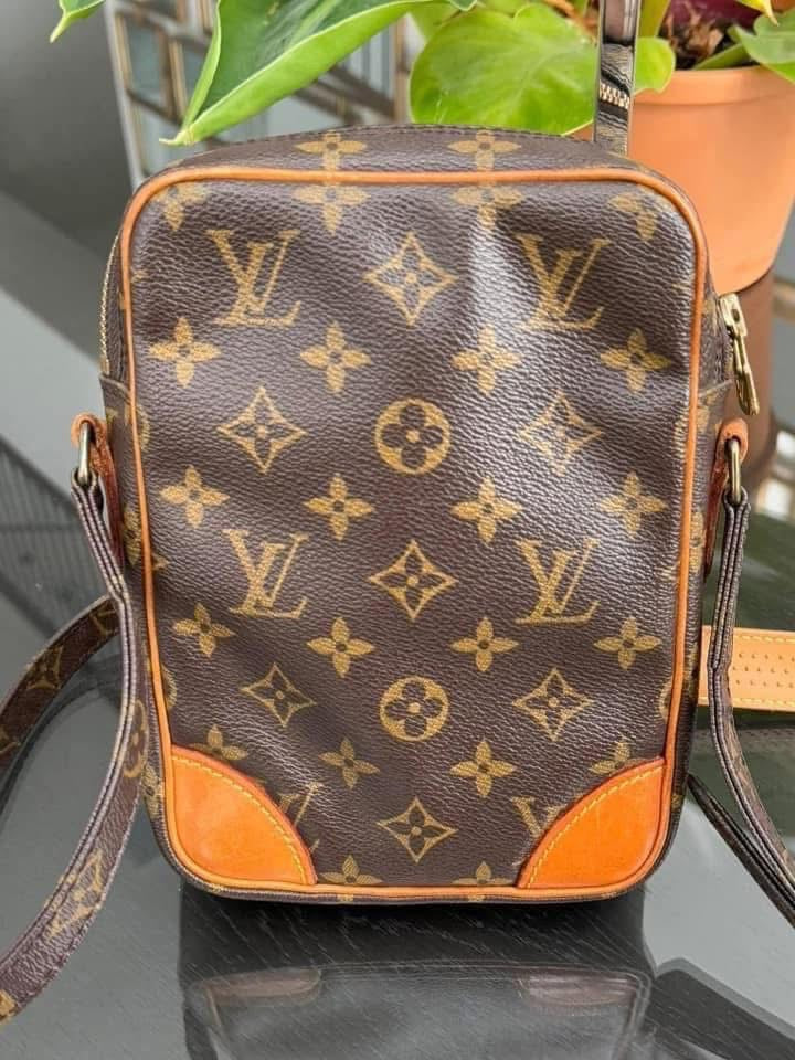 Danube PM Crossbody Bag -๐๏ธ Year: 1989