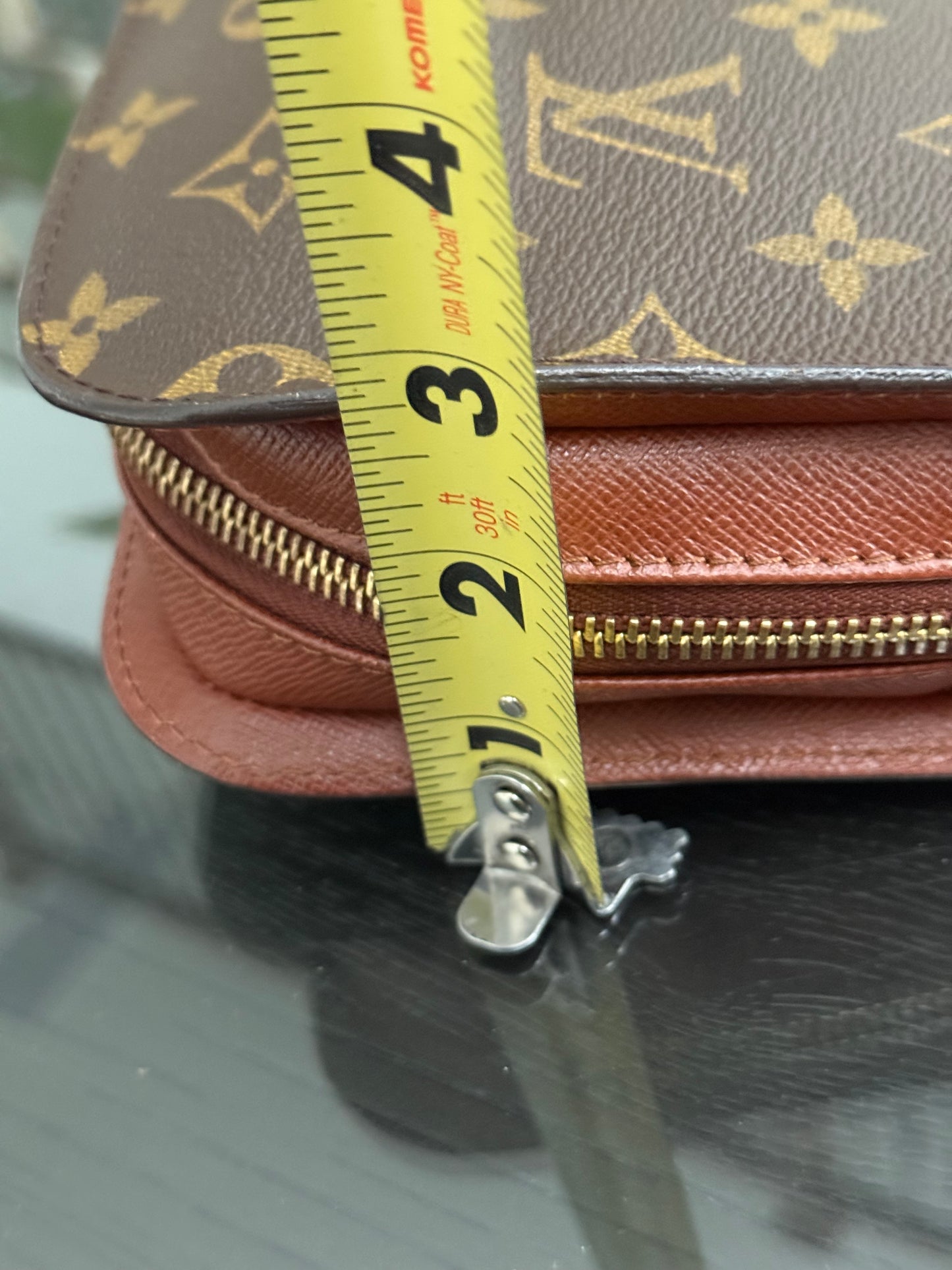 Orsay Clutch -
🗓️ Year: 2000