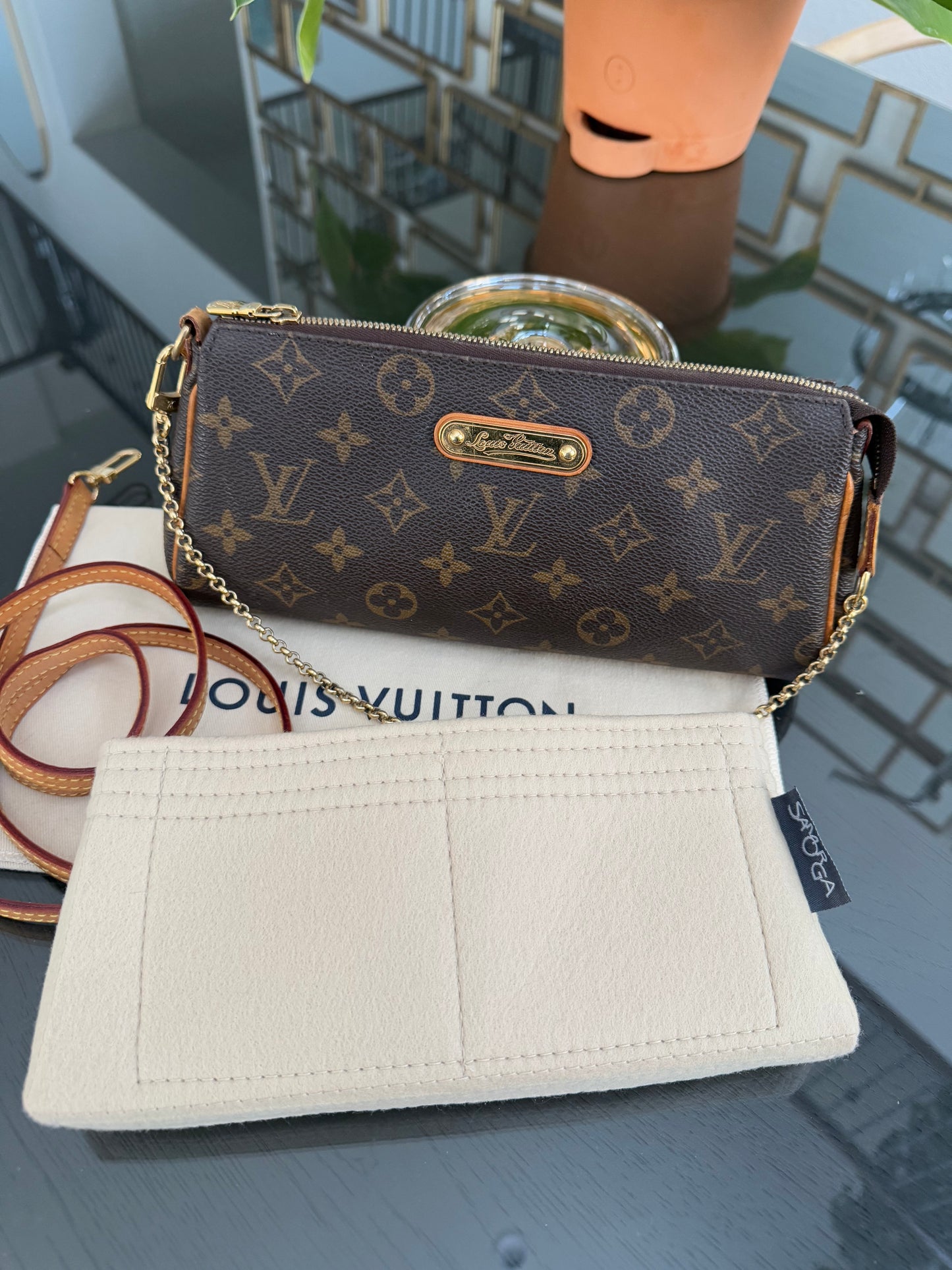 Eva Clutch with Insert Organizer and Dustbag🗓️ Year: 2011