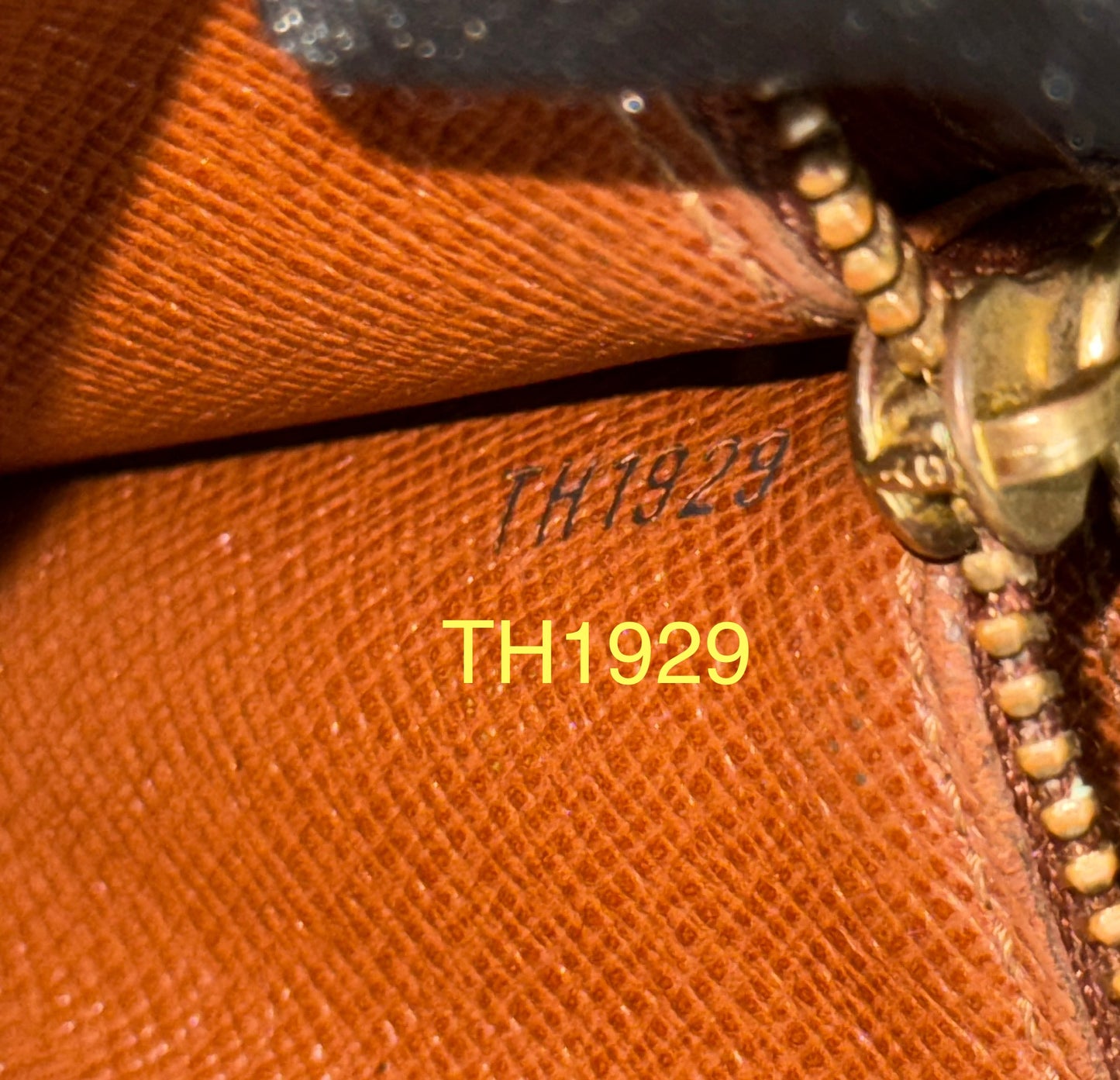 Sarah Wallet in Monogram 2 Cardholders 🗓️ Year: 1999