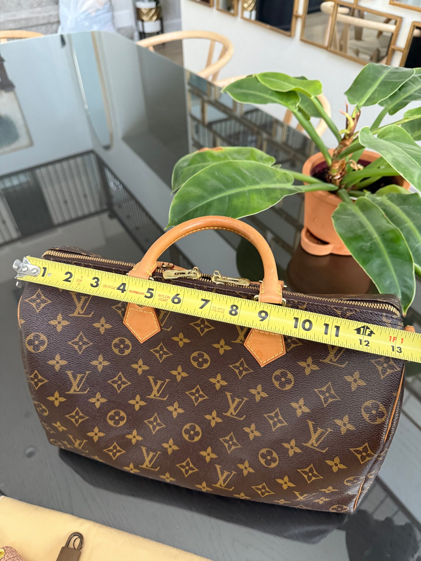 Speedy 35 Bandoulier with lock ๐key, Dustbag and handle cover - ๐
Year: 2011