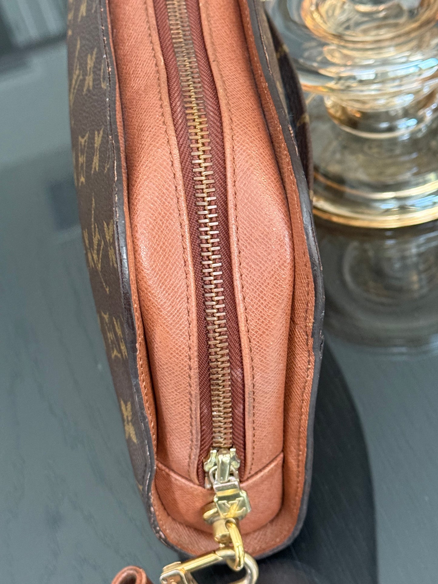 Orsay Clutch
๐๏ธ Year: 1995