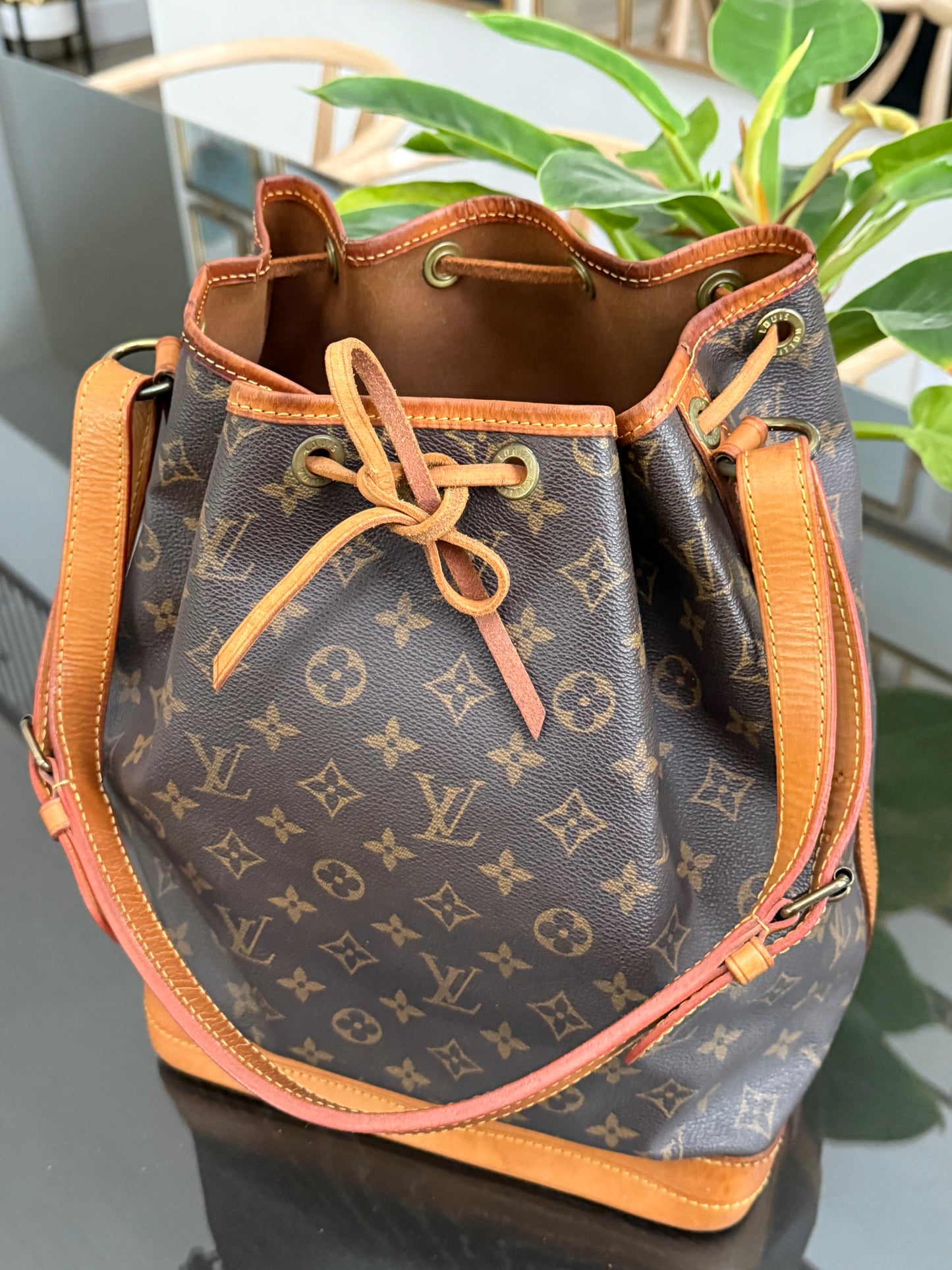 Noe GM in Monogram -๐๏ธ Year 1989