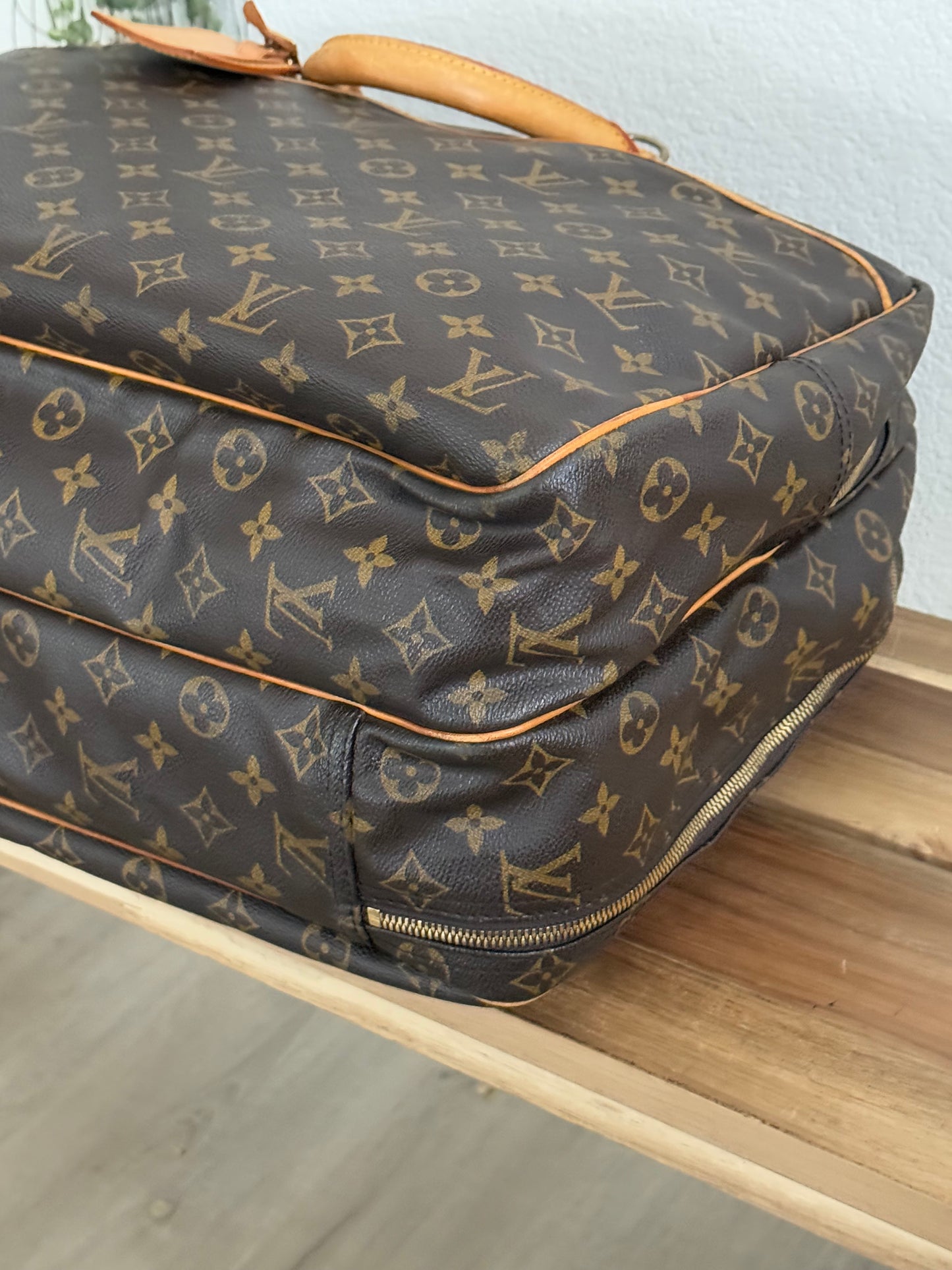 Alize II ‘24 Heure’ 45 Soft Suitcase Luggage - 📅 Year: 1997