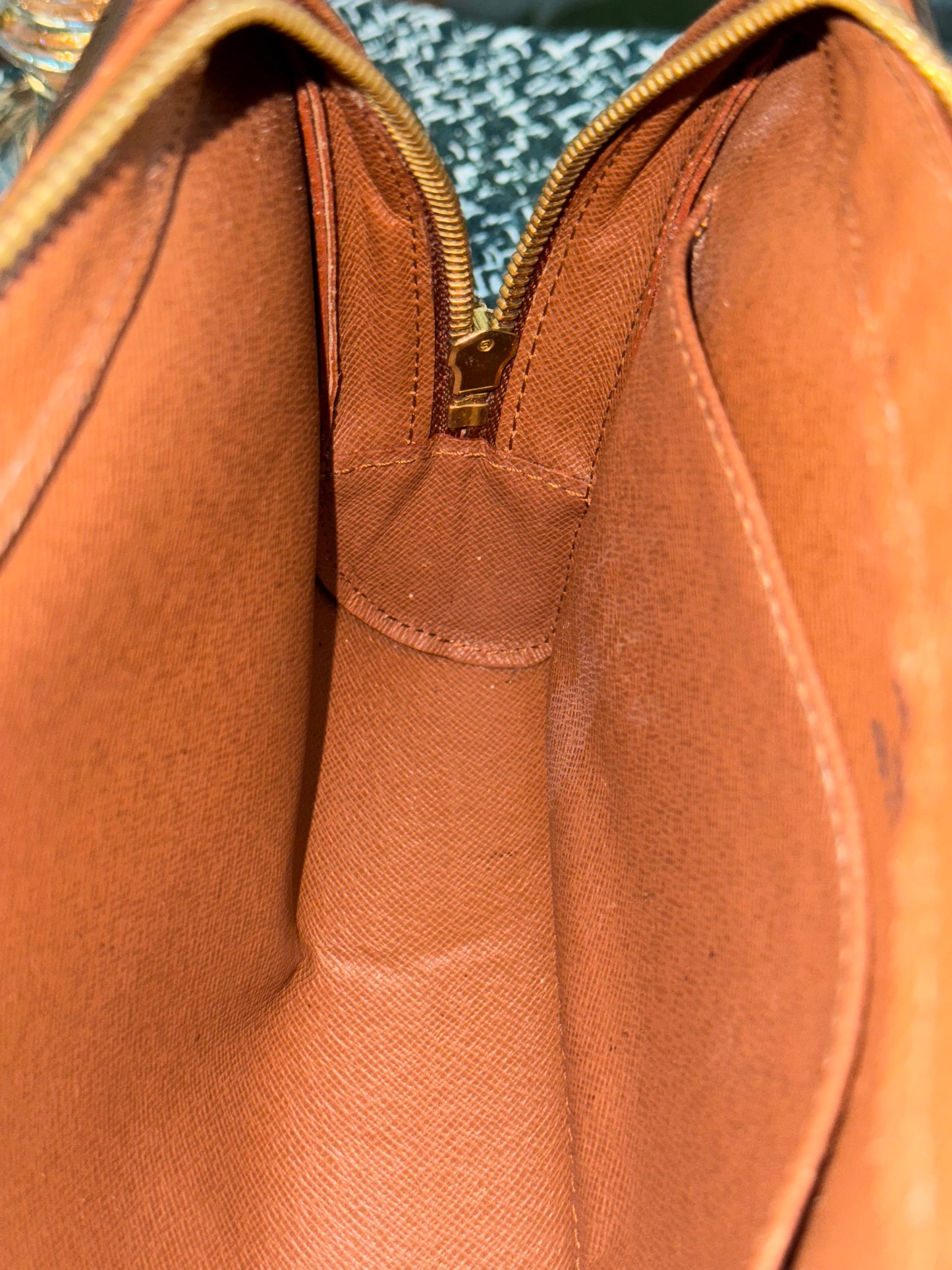 Orsay Clutch ๐๏ธ Year: 1997