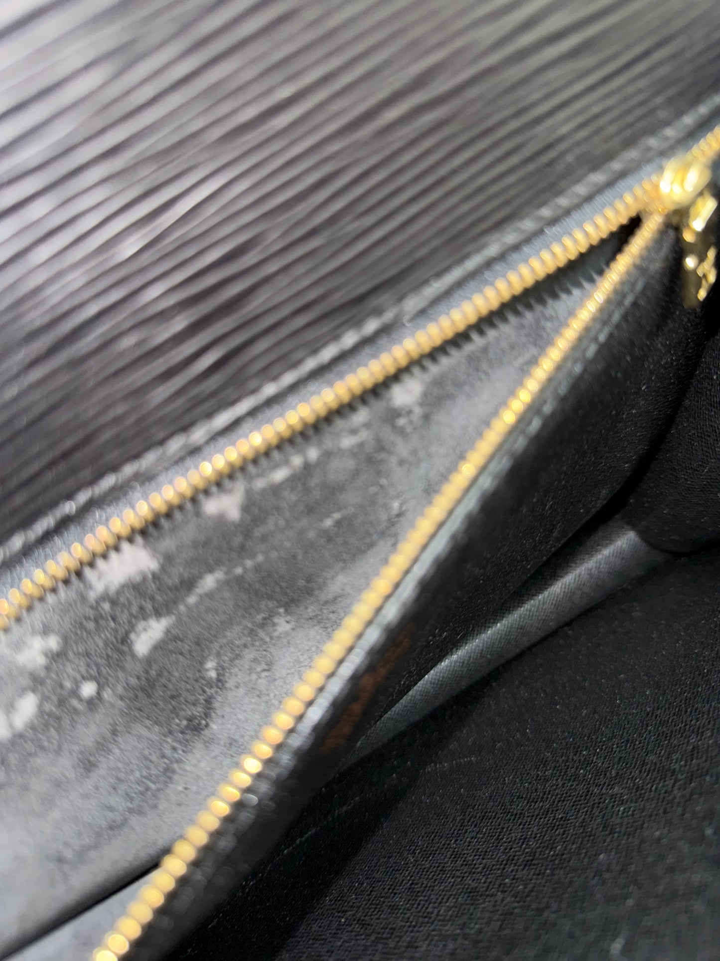 Epi Black Monceau 28 Crossbody 2 Way Bag - 📅 Year: 1997