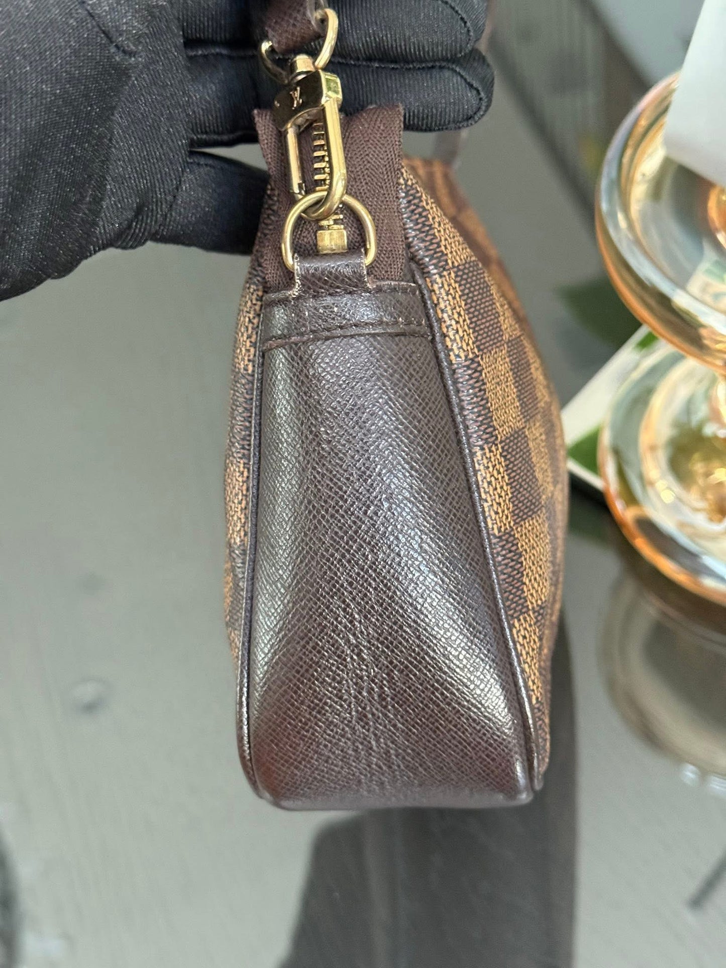 Damier Ebene Trousse Pochette - ๐
Year: 2008