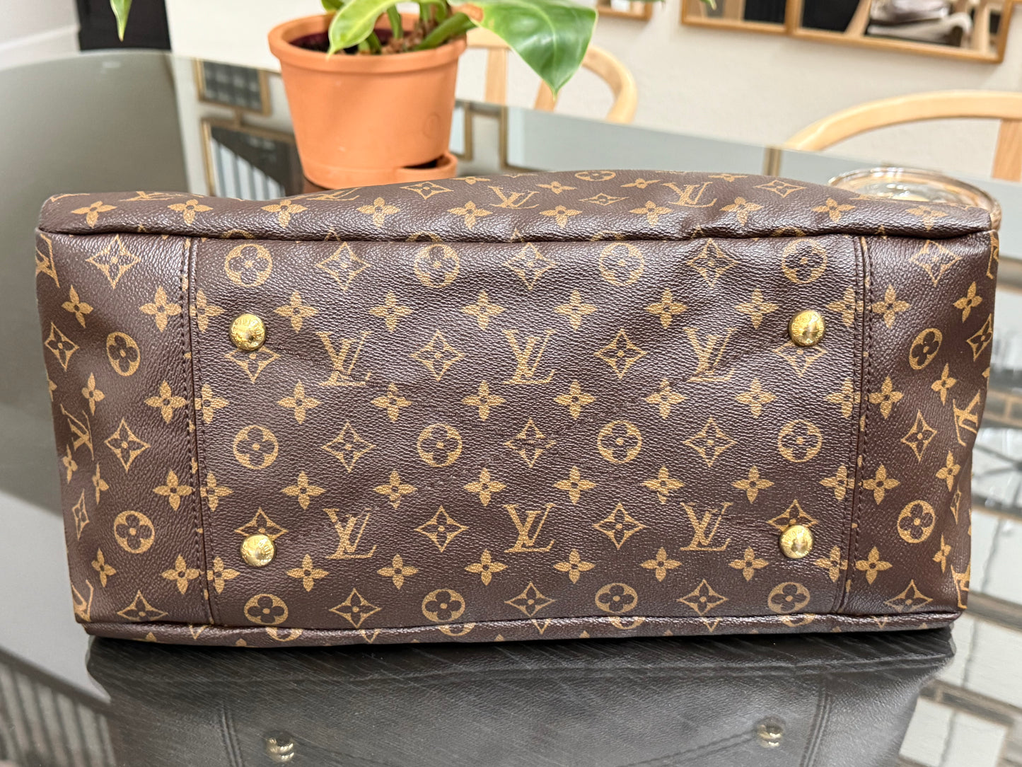 Artsy MM with Dustbag, Insert Organizer and Non branded Scarf - 📅 Year: 2010