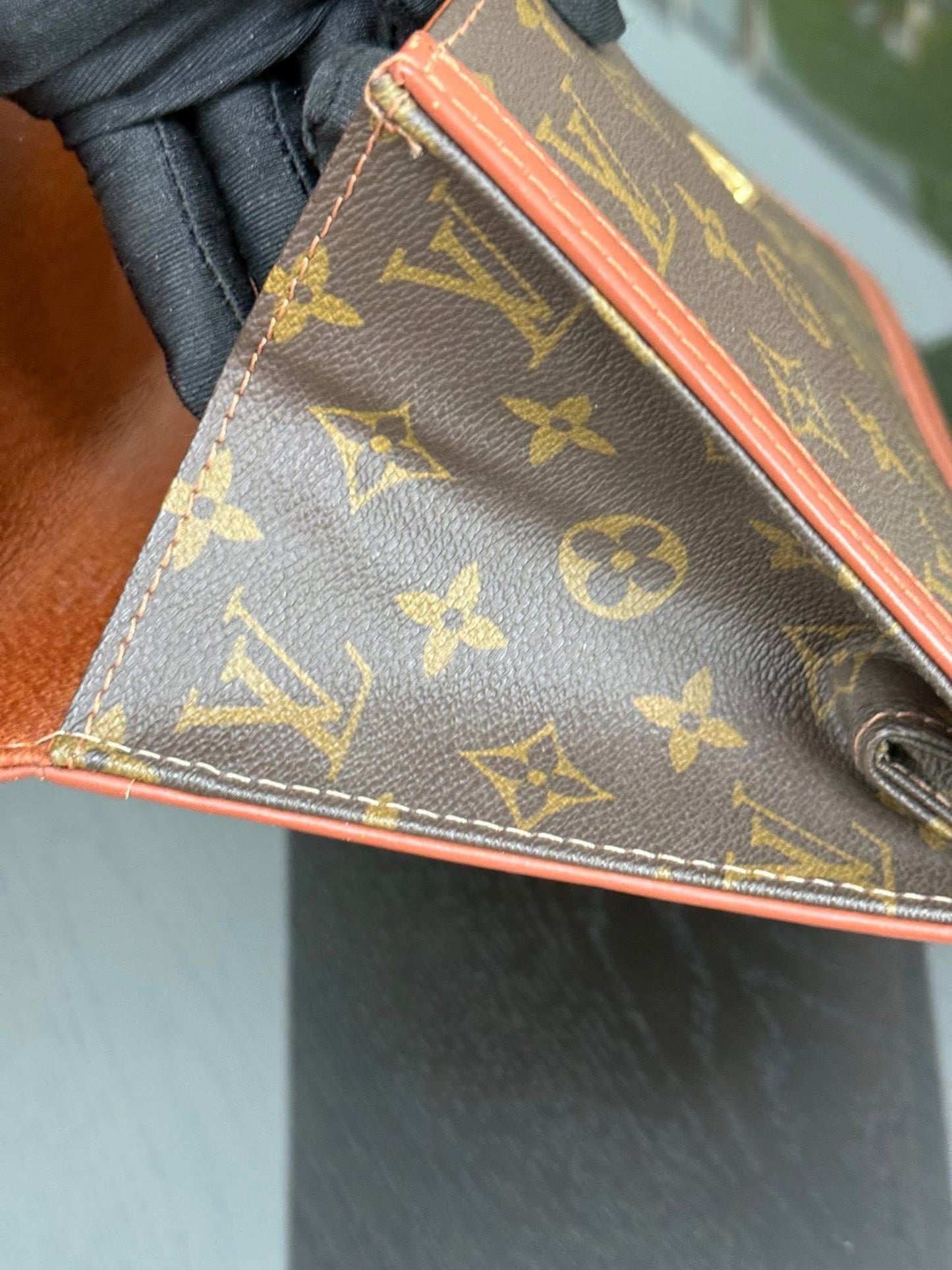Pochette Dame Clutch
๐๏ธ Pre Date Code