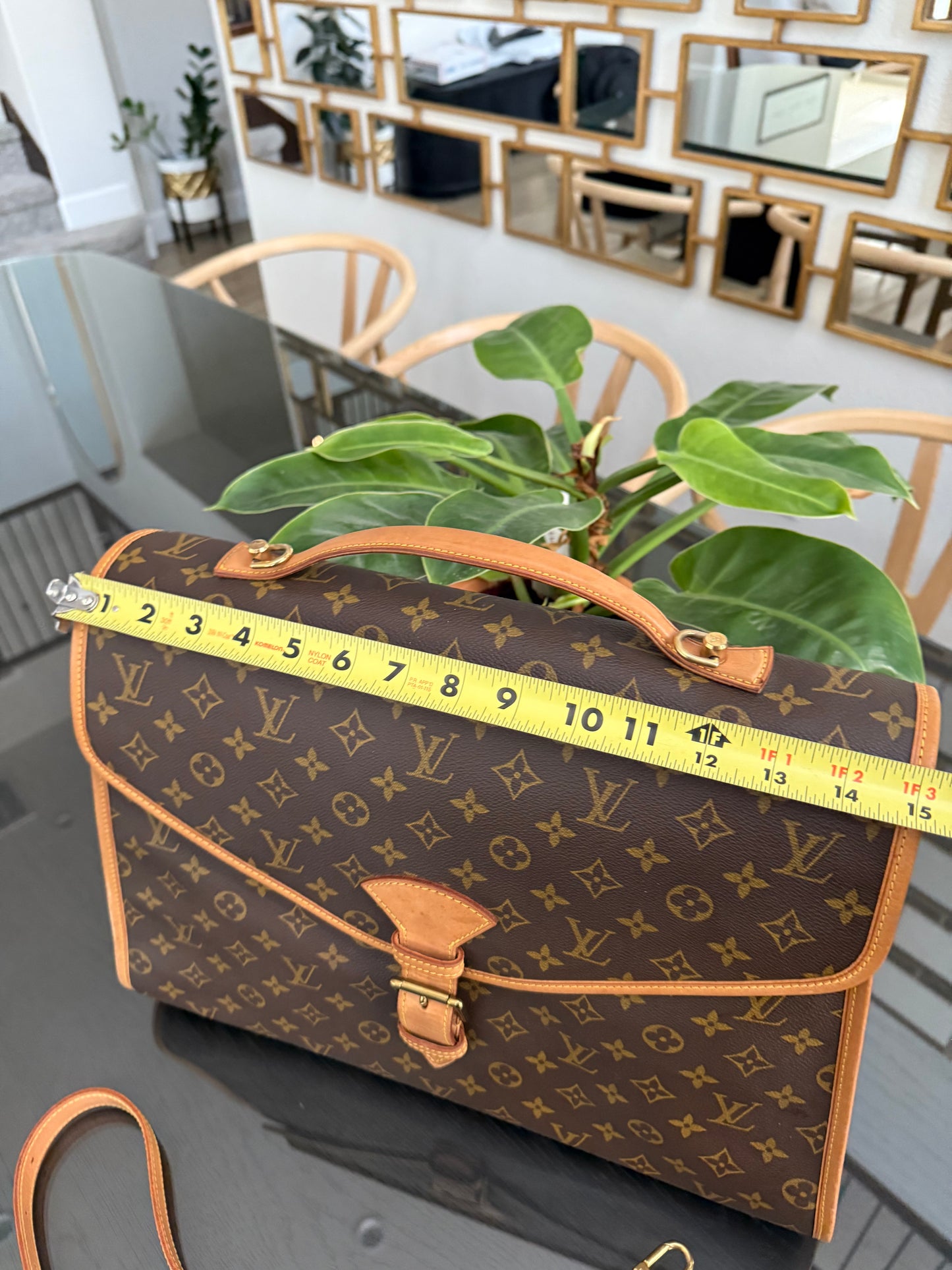 Beverly GM Satchel Crossbody - 📅 Year: 1991